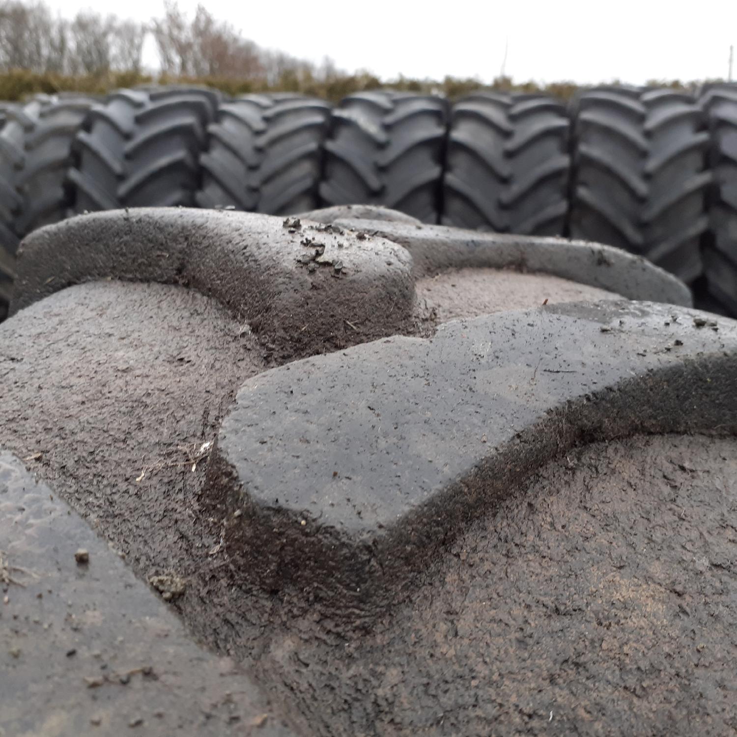  Cauciucuri 360/70R24  Taurus