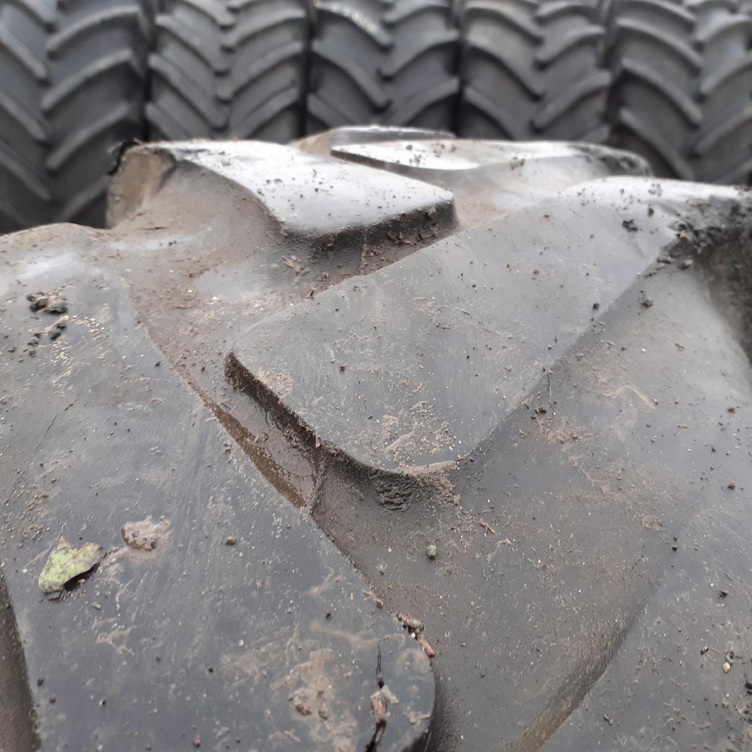  Cauciucuri 12.4-28 (320/85R28) Semperit