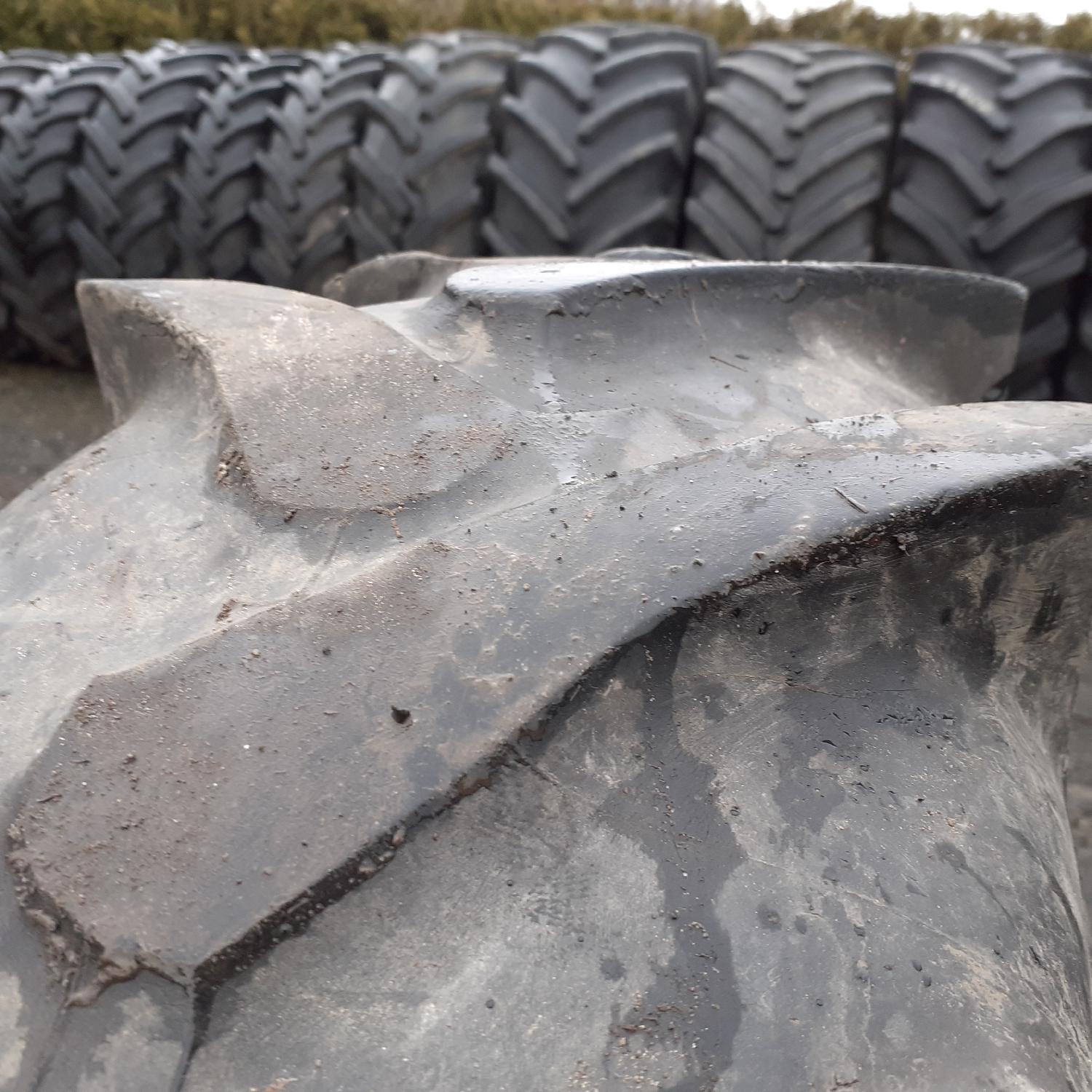 Cauciucuri 12.4R28 (320/85R28) Semperit