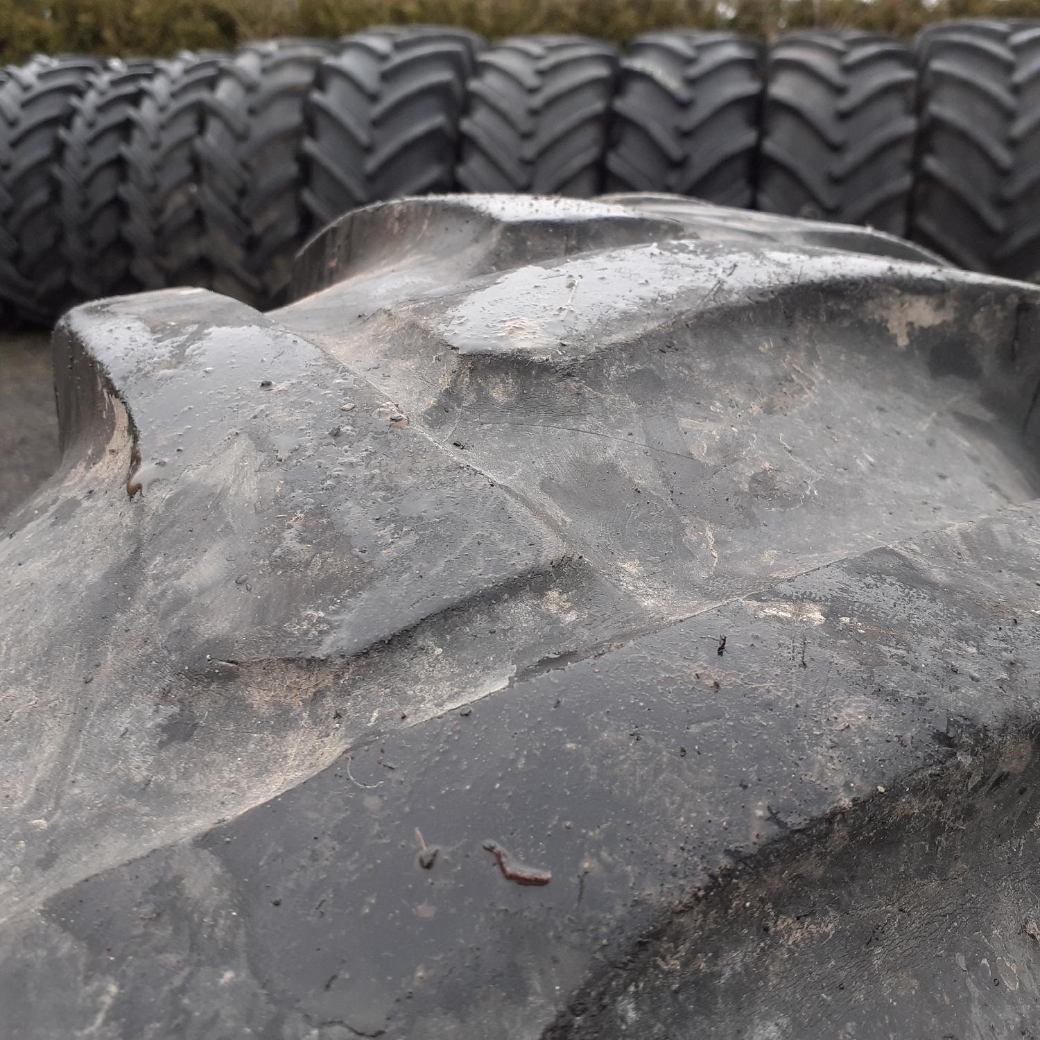  Cauciucuri 14.9-28 (380/85R28) Semperit