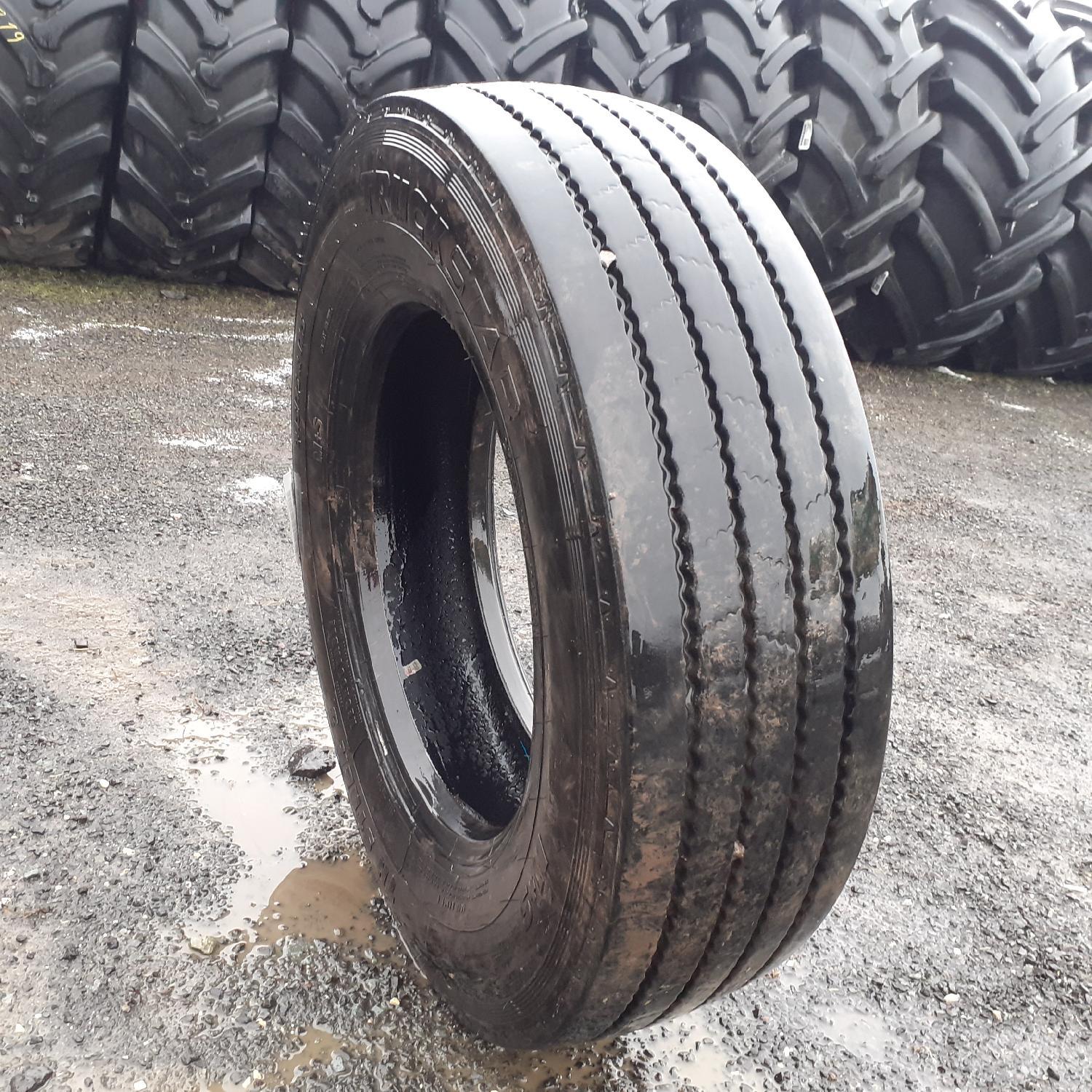 Anvelope 215/75R17.5   Universal