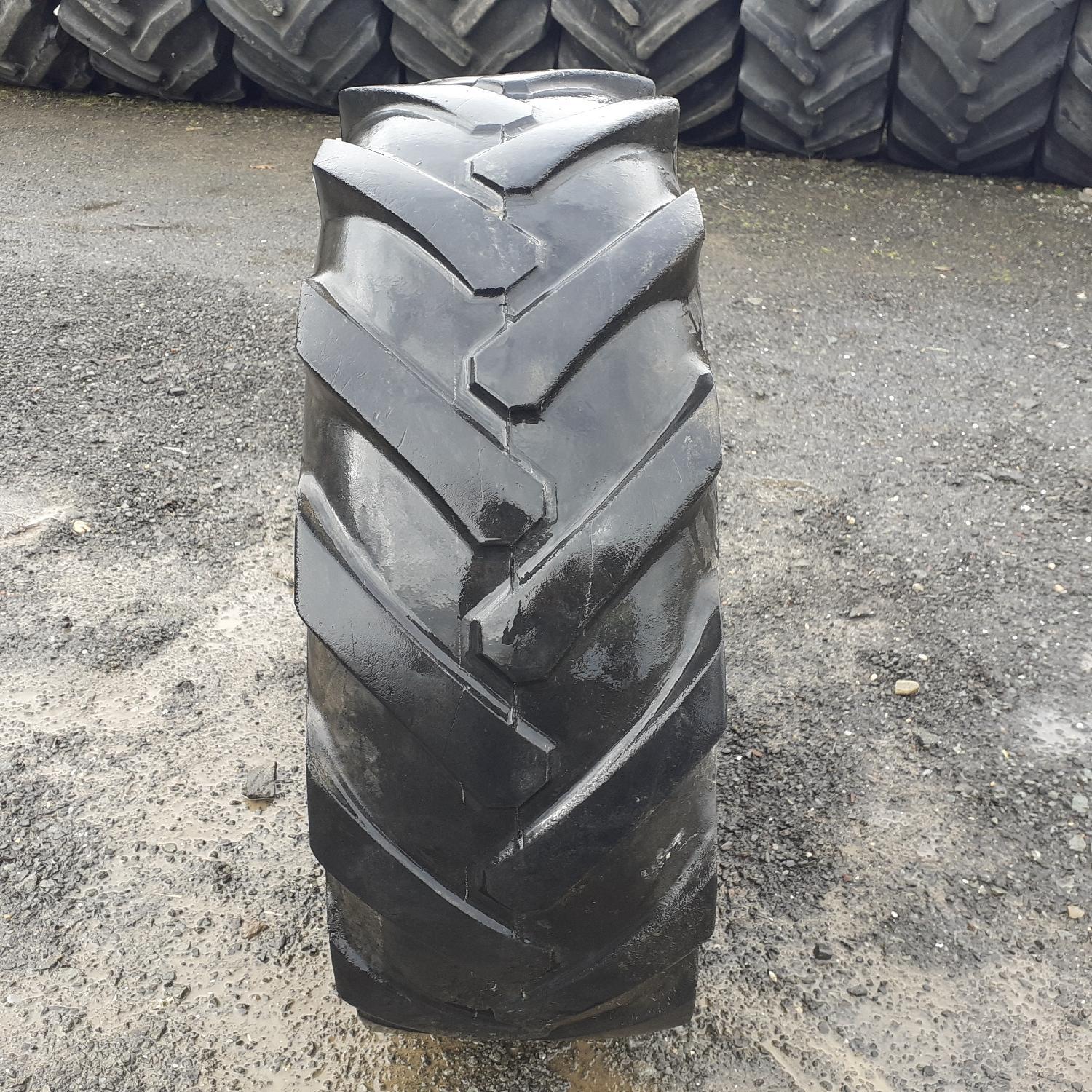  Cauciucuri 10.5/80-18 Bkt