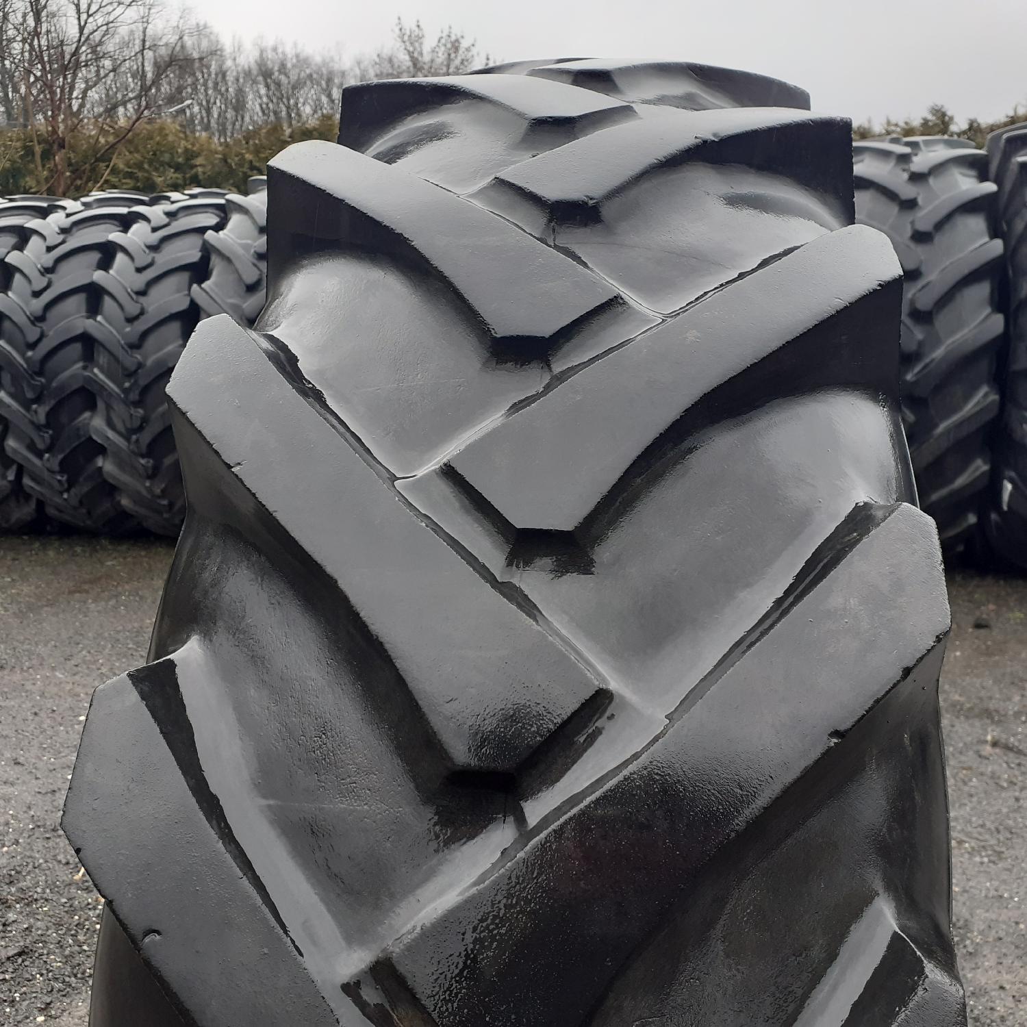  Cauciucuri 14.9-28 (380/85R28) Semperit