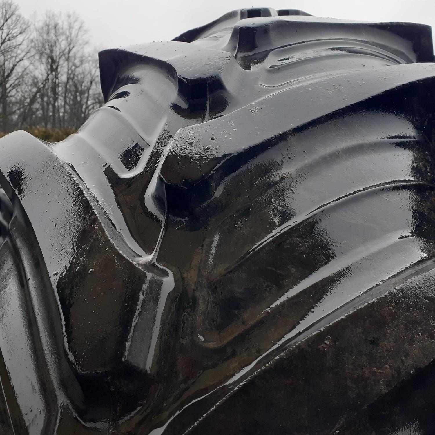  Cauciucuri 400/75R38 (15.5R38) Taurus