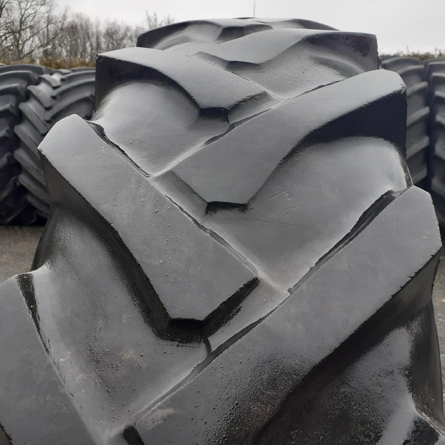  Cauciucuri 14.9-28 (380/85R28) Semperit