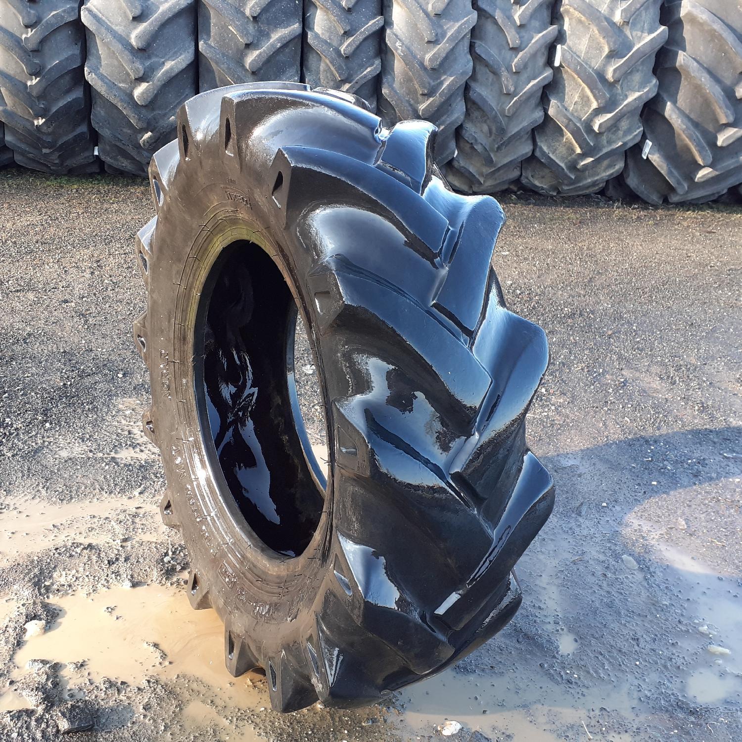  Cauciucuri 10.5-18 (10.5/80R18) Pirelli