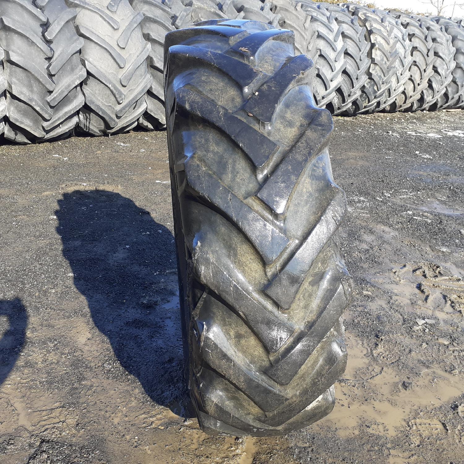  Cauciucuri 14.9-28 (380/85R28) Rekord