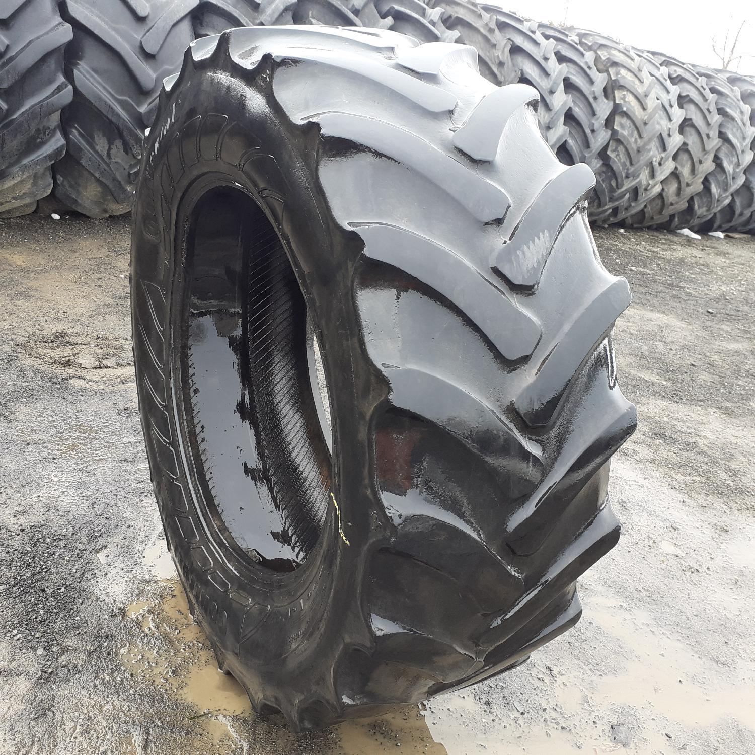  Cauciucuri 440/65R28 Continental