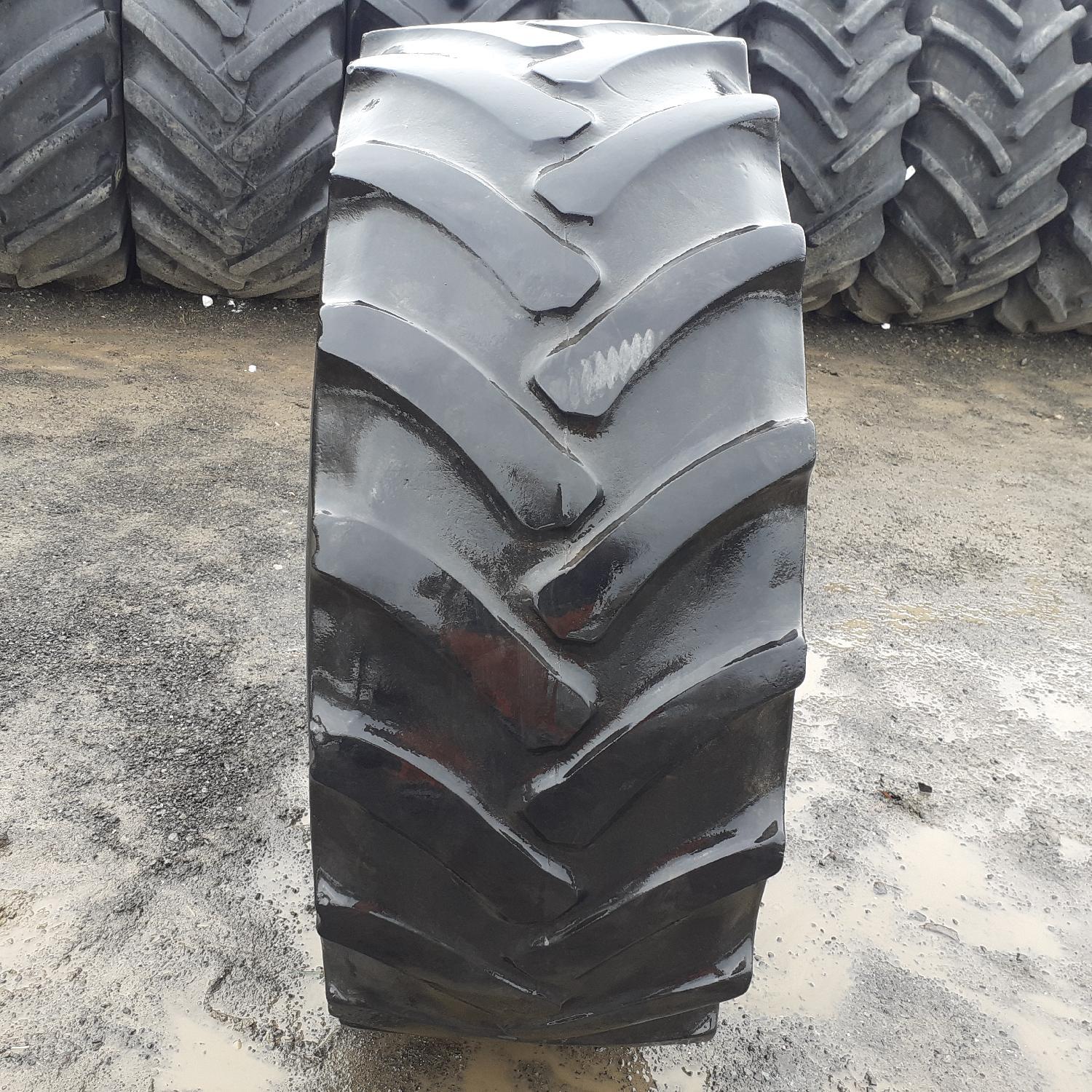  Cauciucuri 440/65R28 Continental