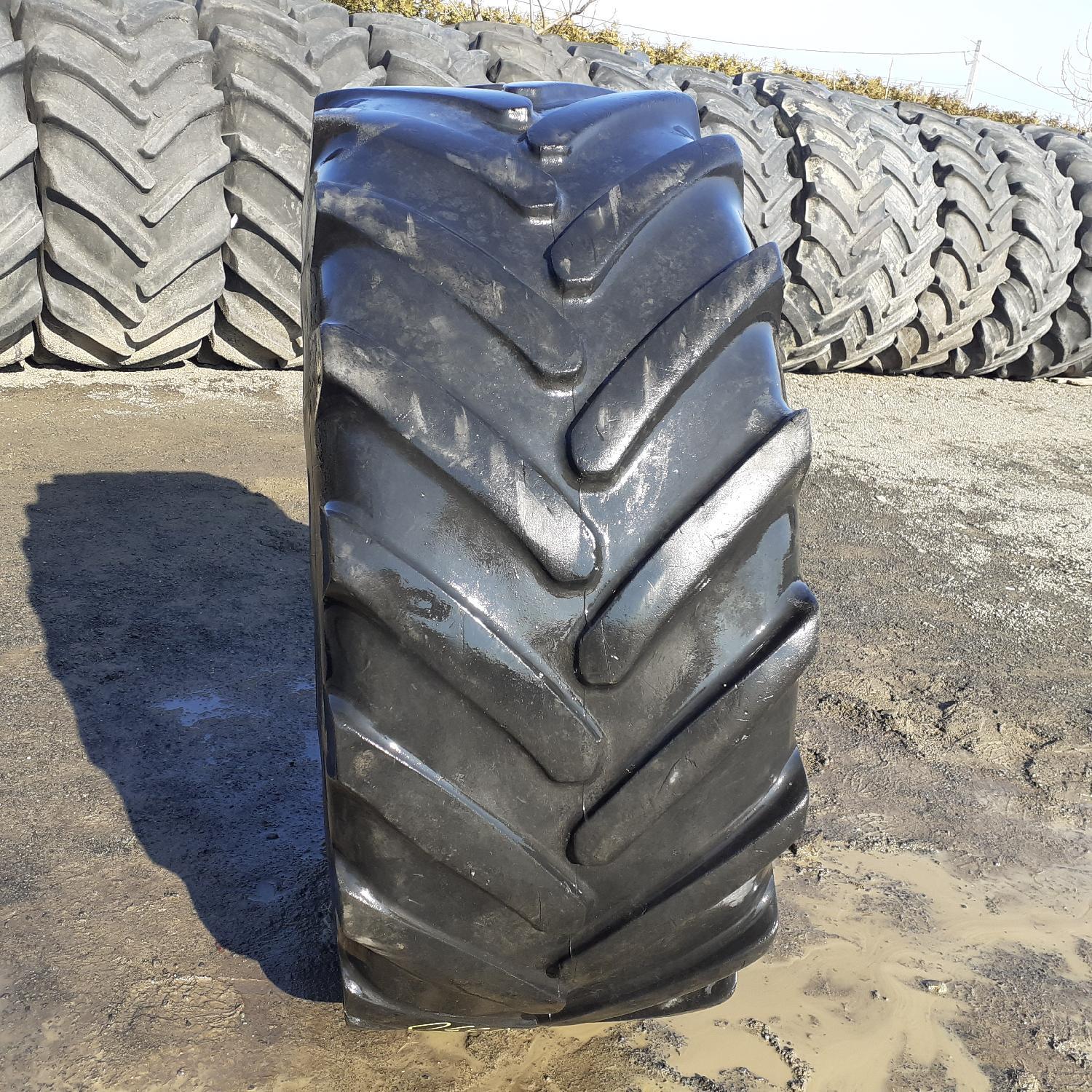 540/65 28 Michelin