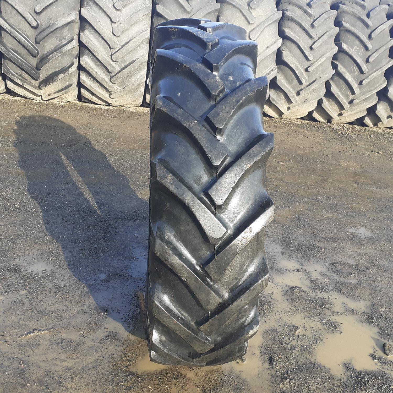  Cauciucuri 12.4-28 (320/85R28) Vredestein