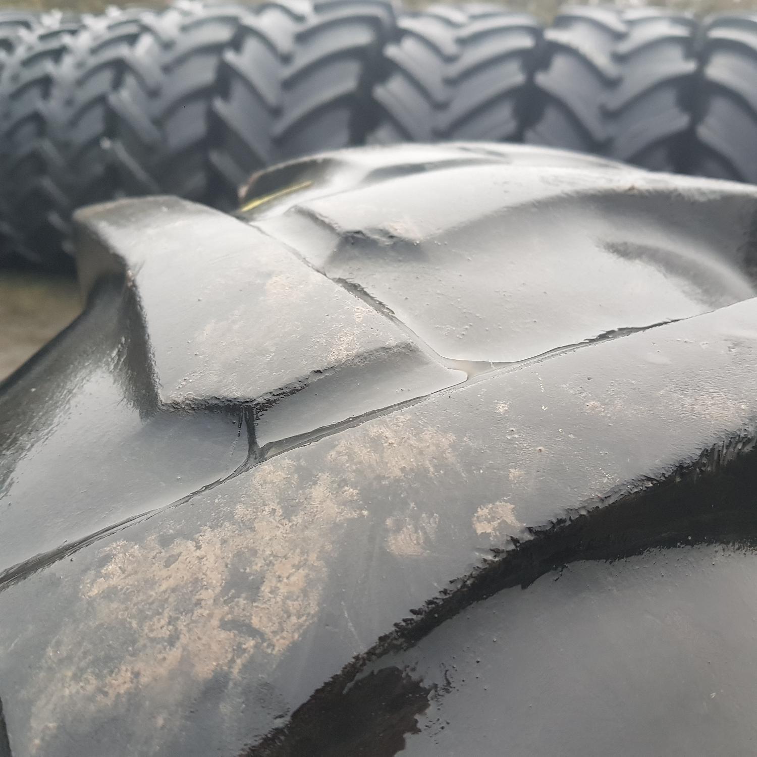 Anvelope 14.9-28 (380/85R28)  Semperit