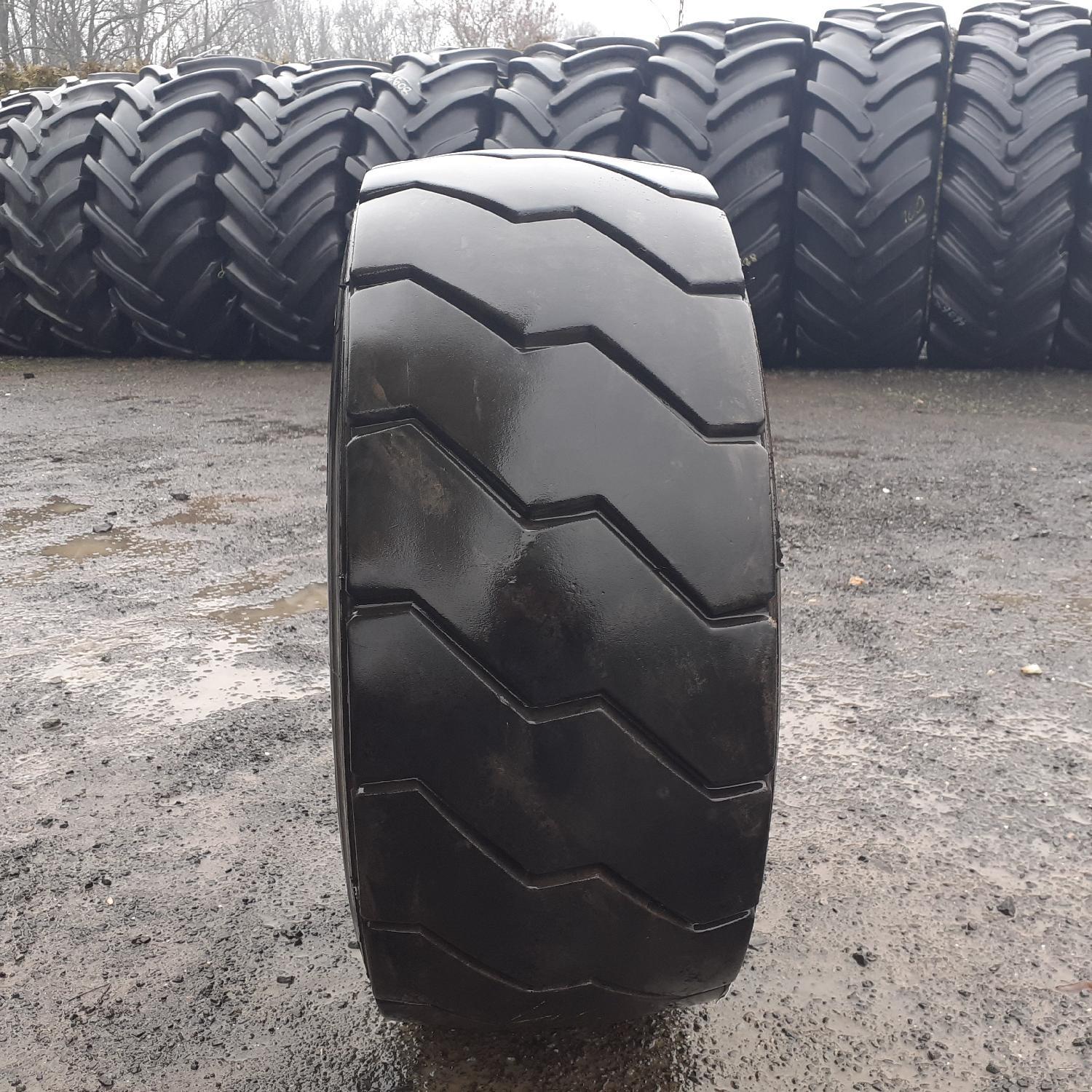 Anvelope 315/70R15 Michelin