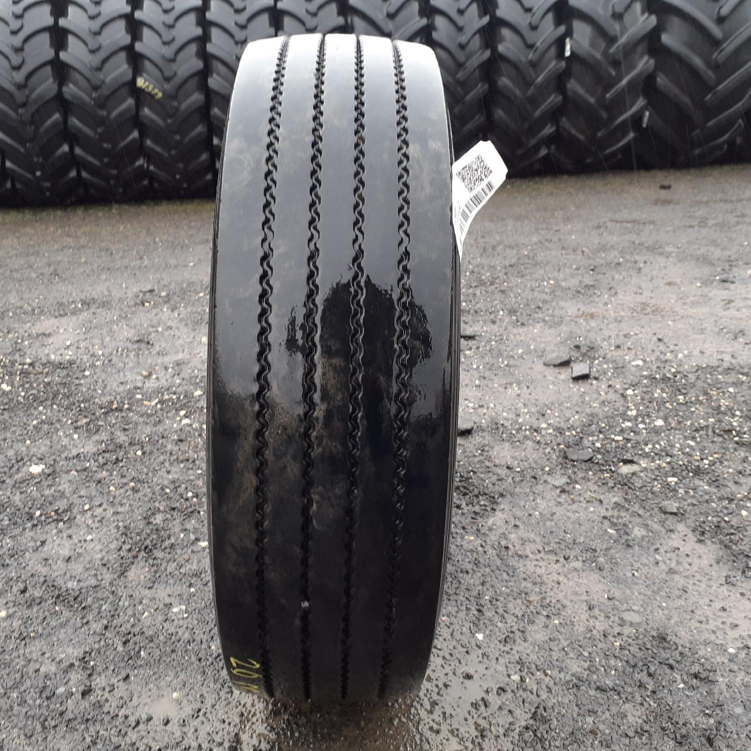 Anvelope 215/75R17.5   Semperit