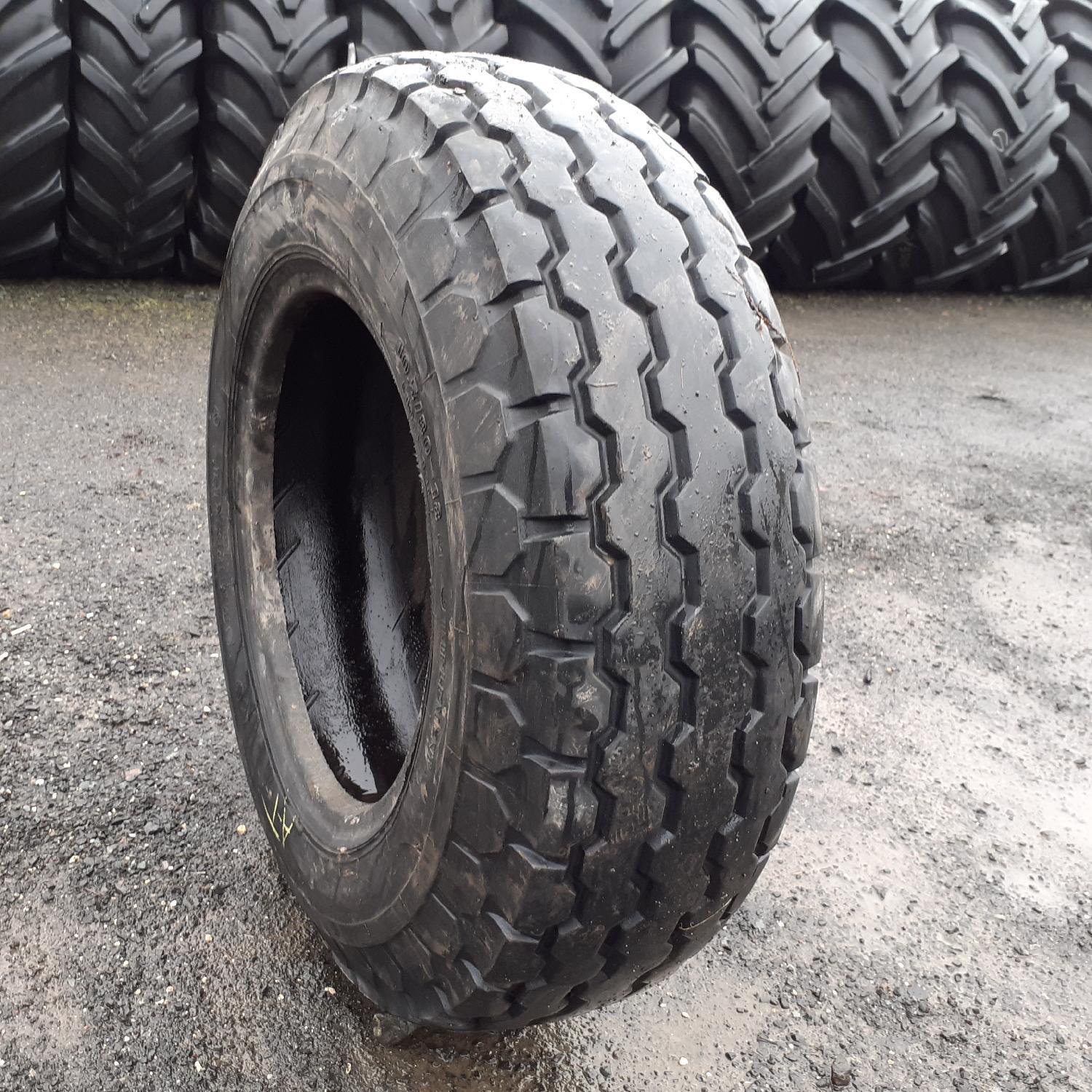 Anvelope 10.5-18 (10.5/80R18)  Semperit