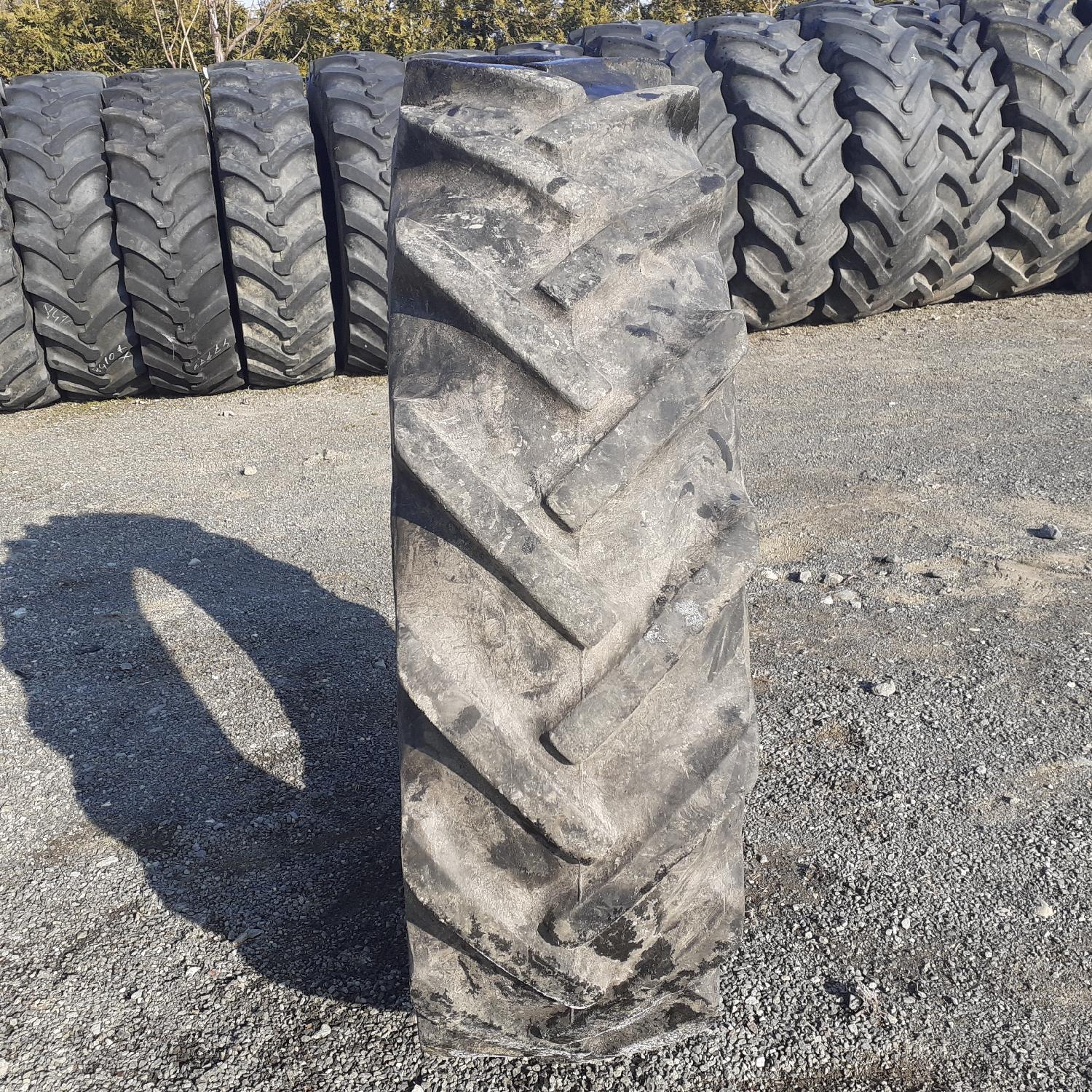  Cauciucuri 12.4-28 (320/85R28) Goodyear