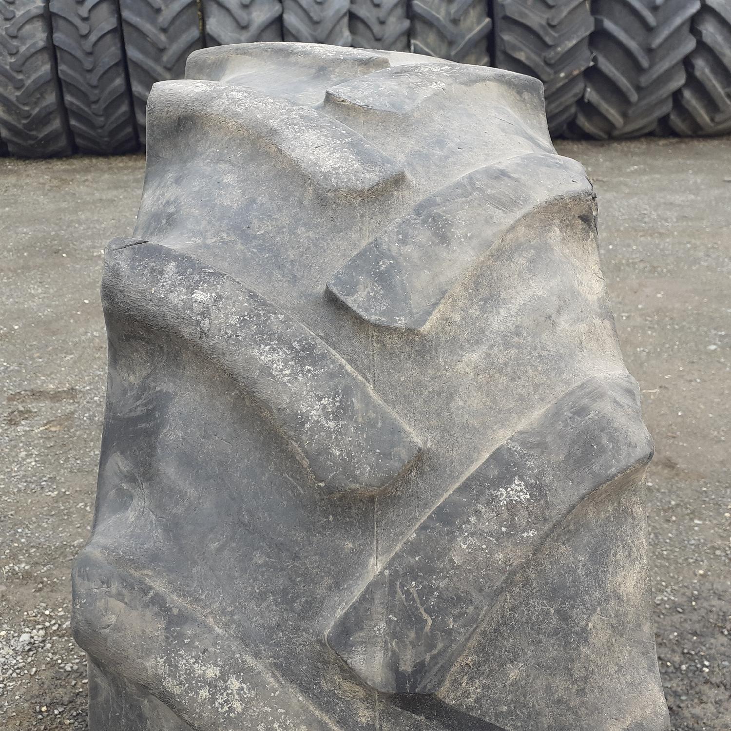  Cauciucuri 280/85R20 (11.2R20) Continental
