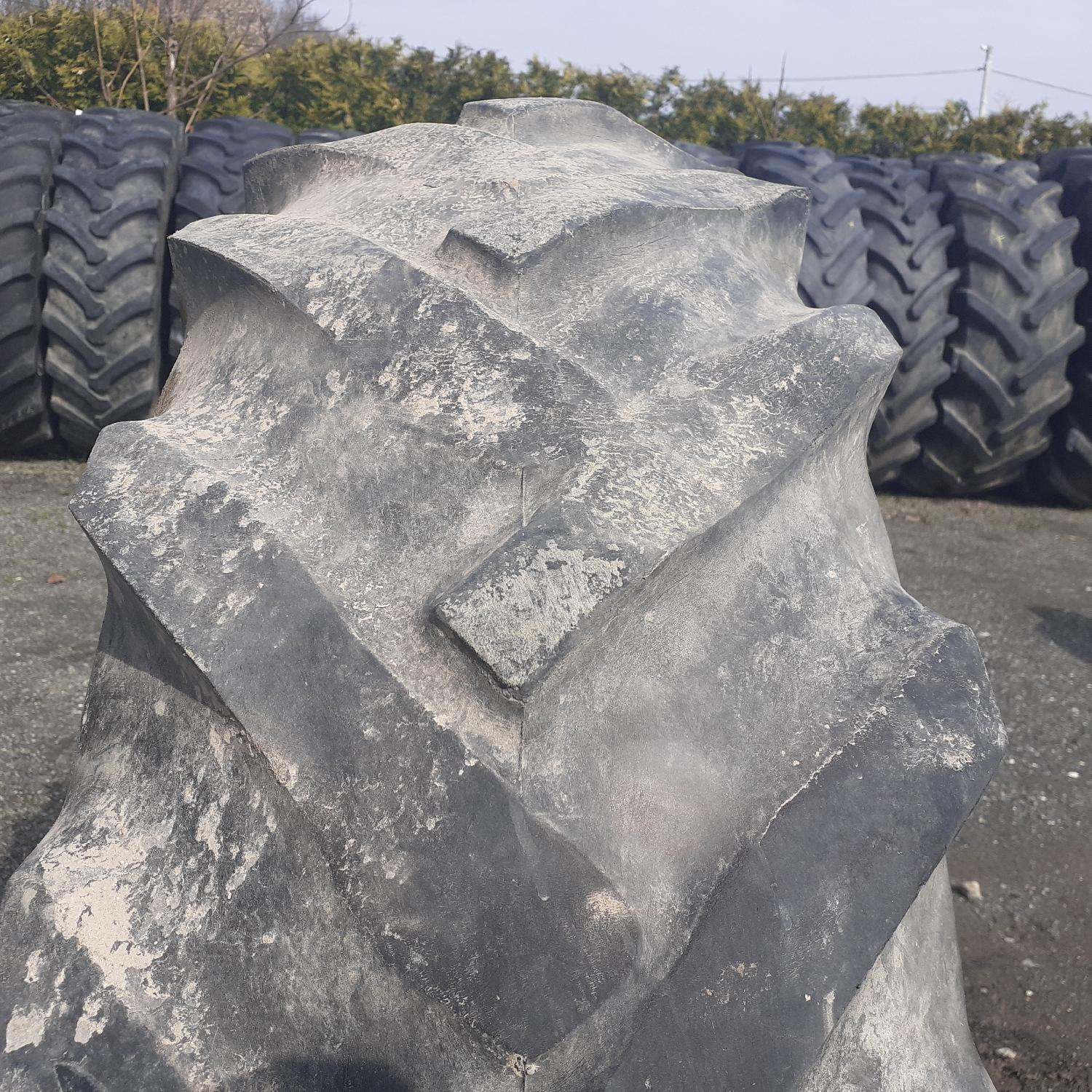  Cauciucuri 14.9-28 (380/85R28) Goodyear