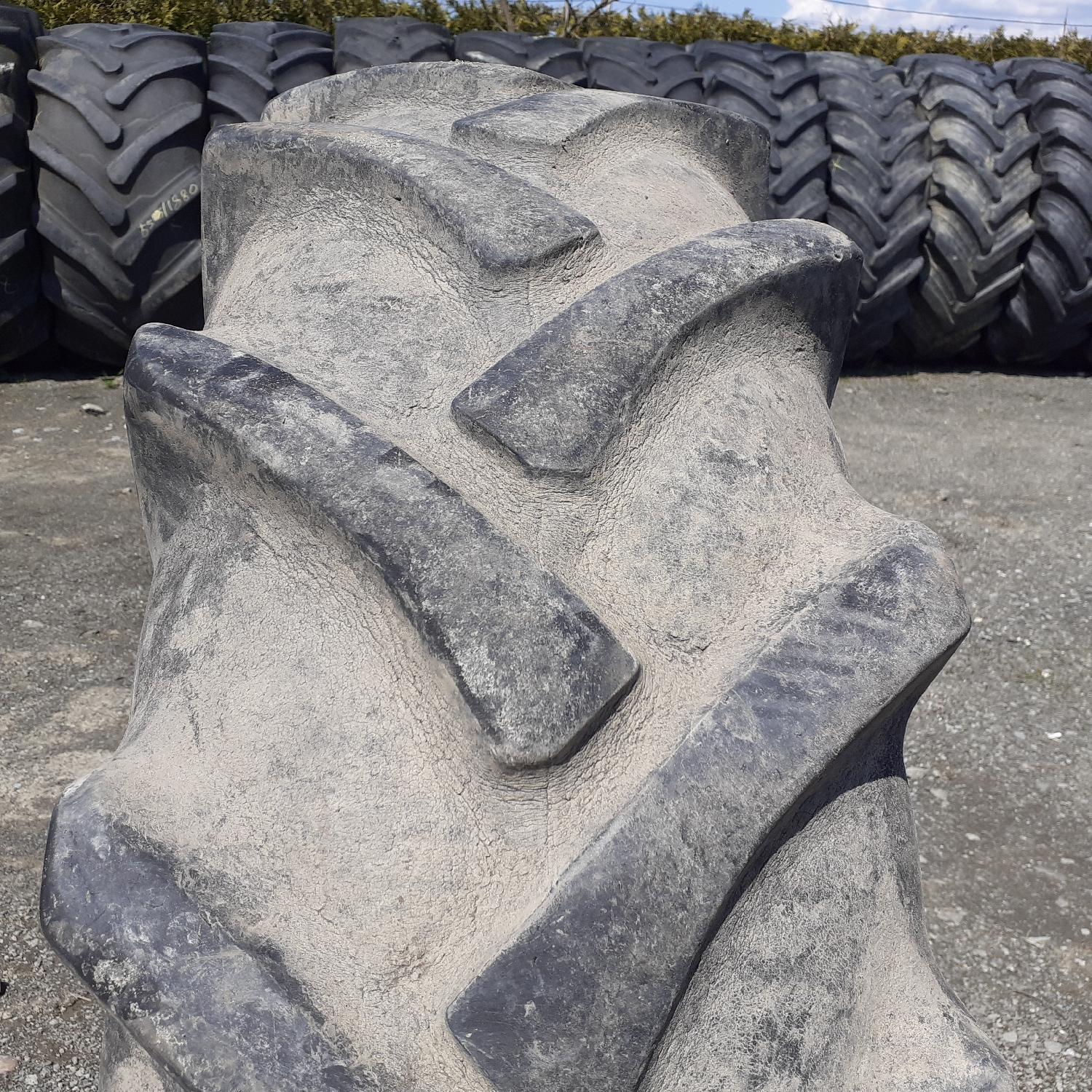  Cauciucuri 14.9-28 (380/85R28) Bkt