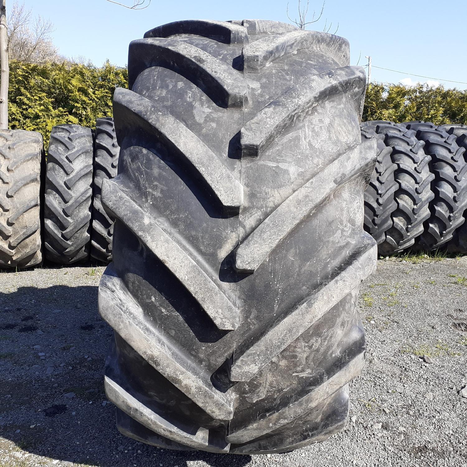  Cauciucuri 900/60R32 Michelin