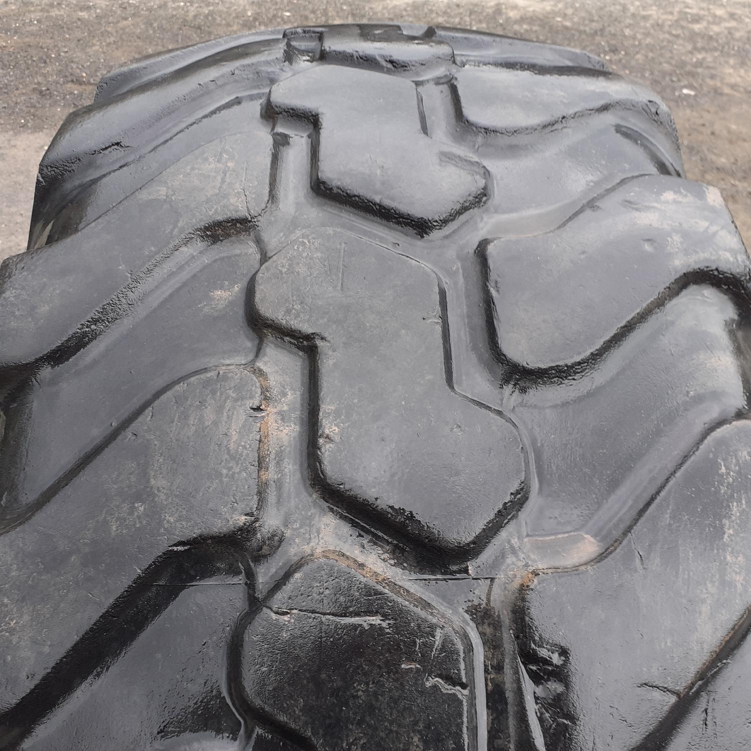  Cauciucuri 405/70R18 Mitas