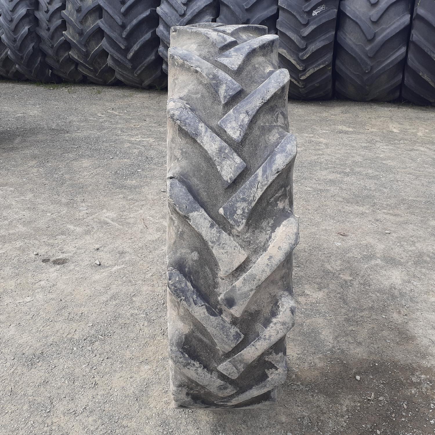  Cauciucuri 12.4-28 (320/85R28) Continental