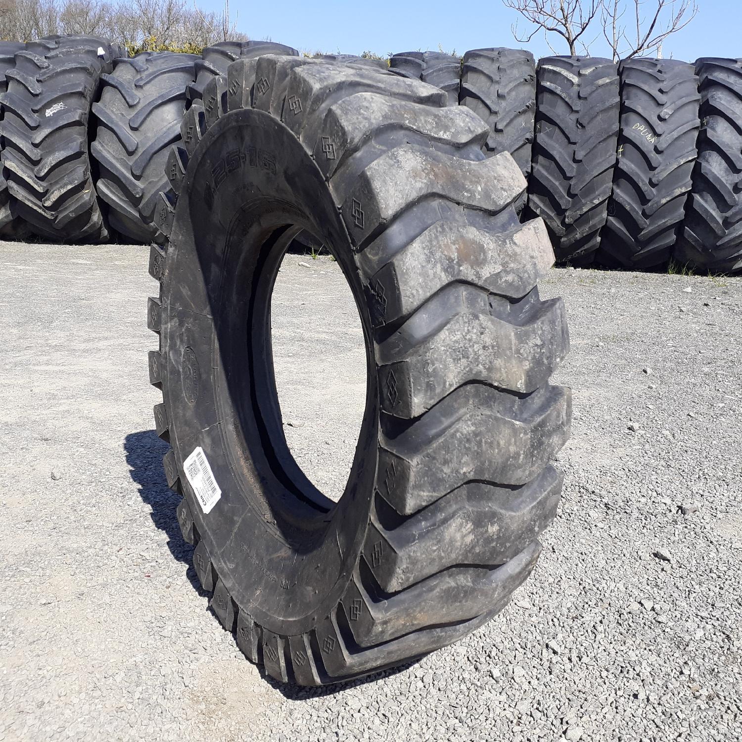  Cauciucuri 8.25R16  Universal