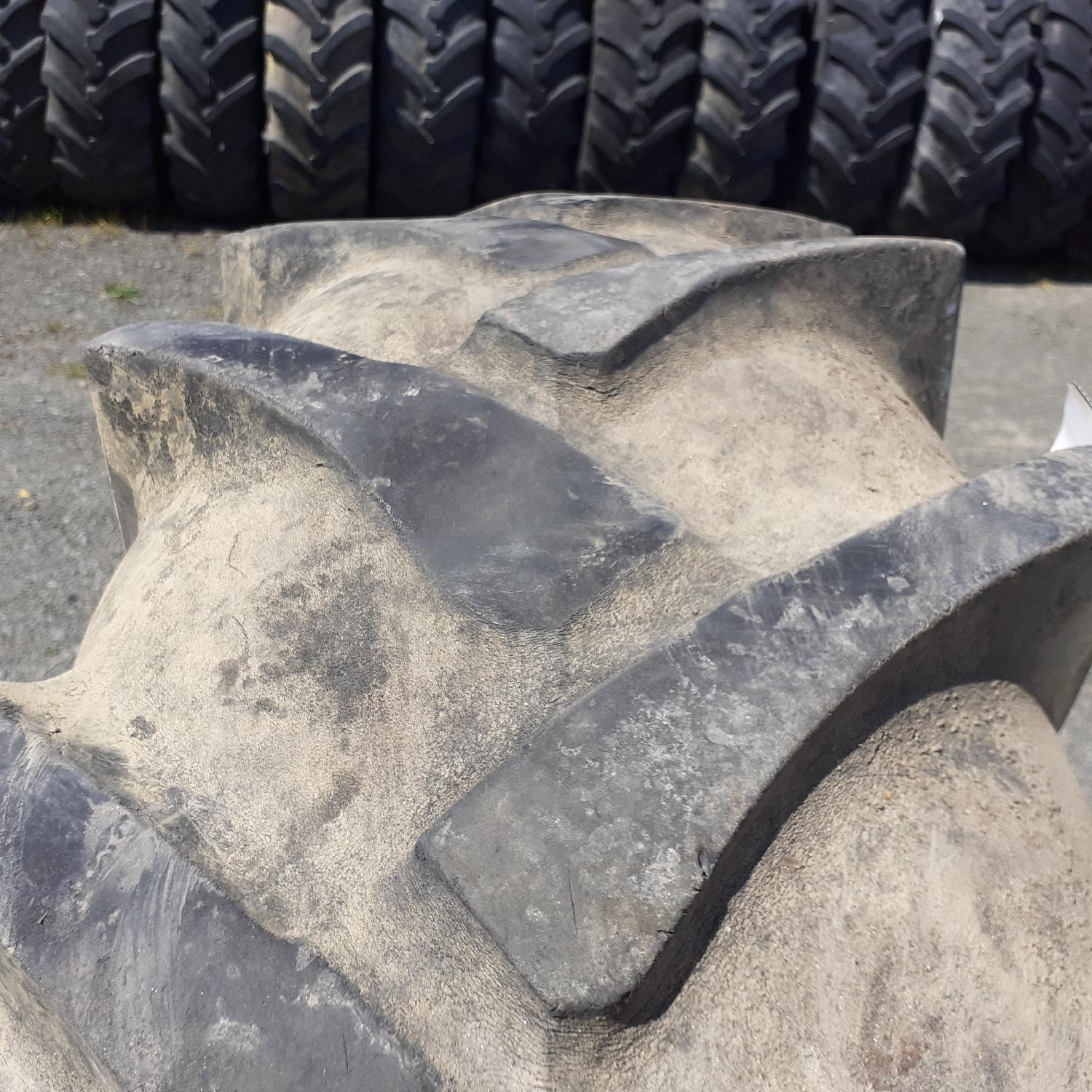  Cauciucuri 14.9-28 (380/85R28) Maxxis
