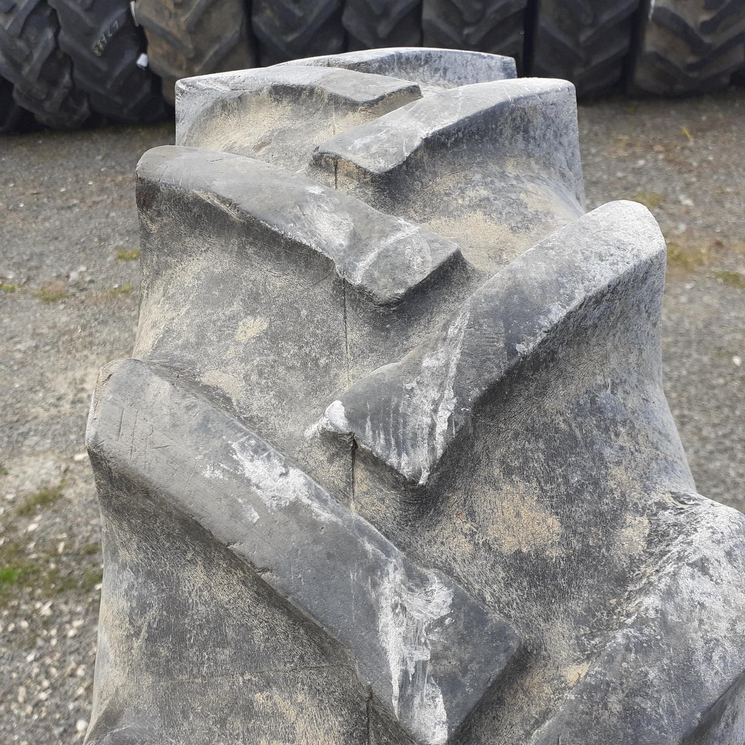  Cauciucuri 8.3-24 Semperit