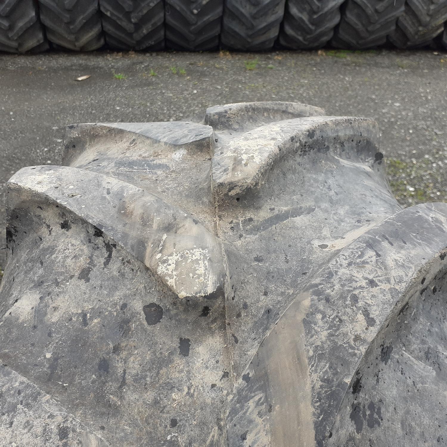  Cauciucuri 340/85R24 (13.6R24) Firestone
