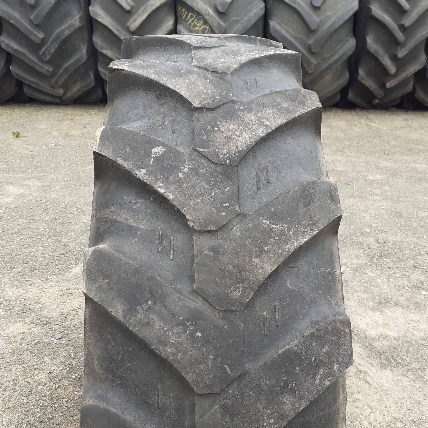  Cauciucuri 10.5-18 (10.5/80R18) Mitas