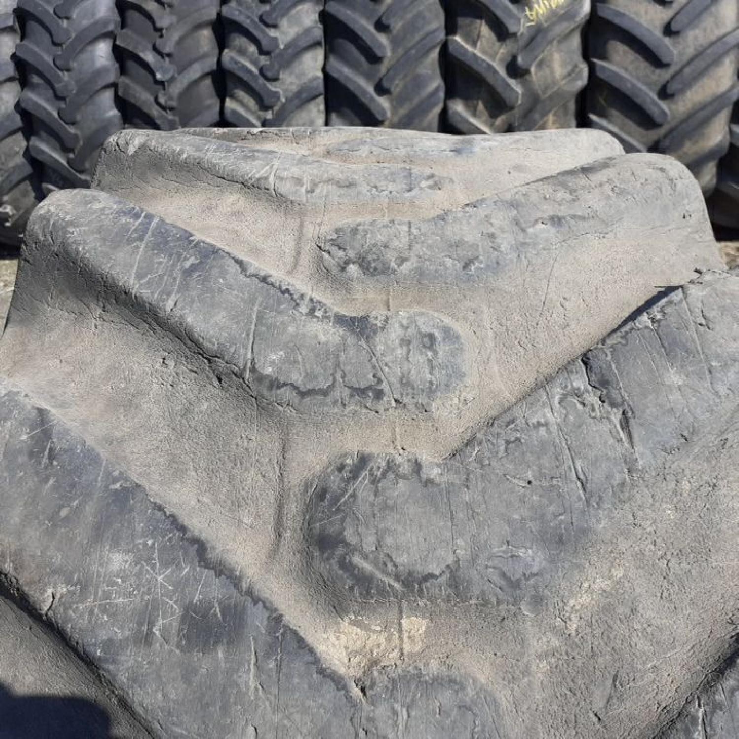  Cauciucuri 440/80-28 Michelin