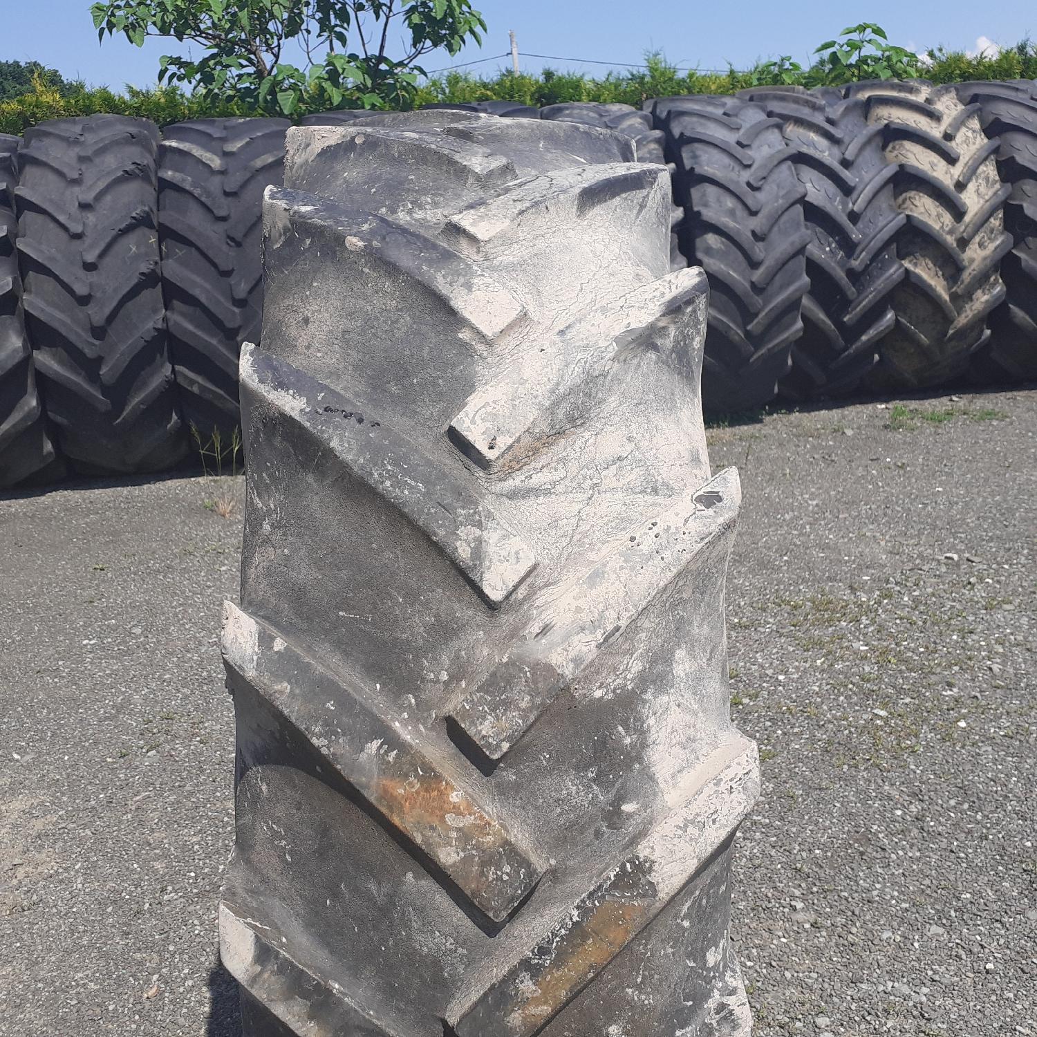  Cauciucuri 14.9-28 (380/85R28) Michelin