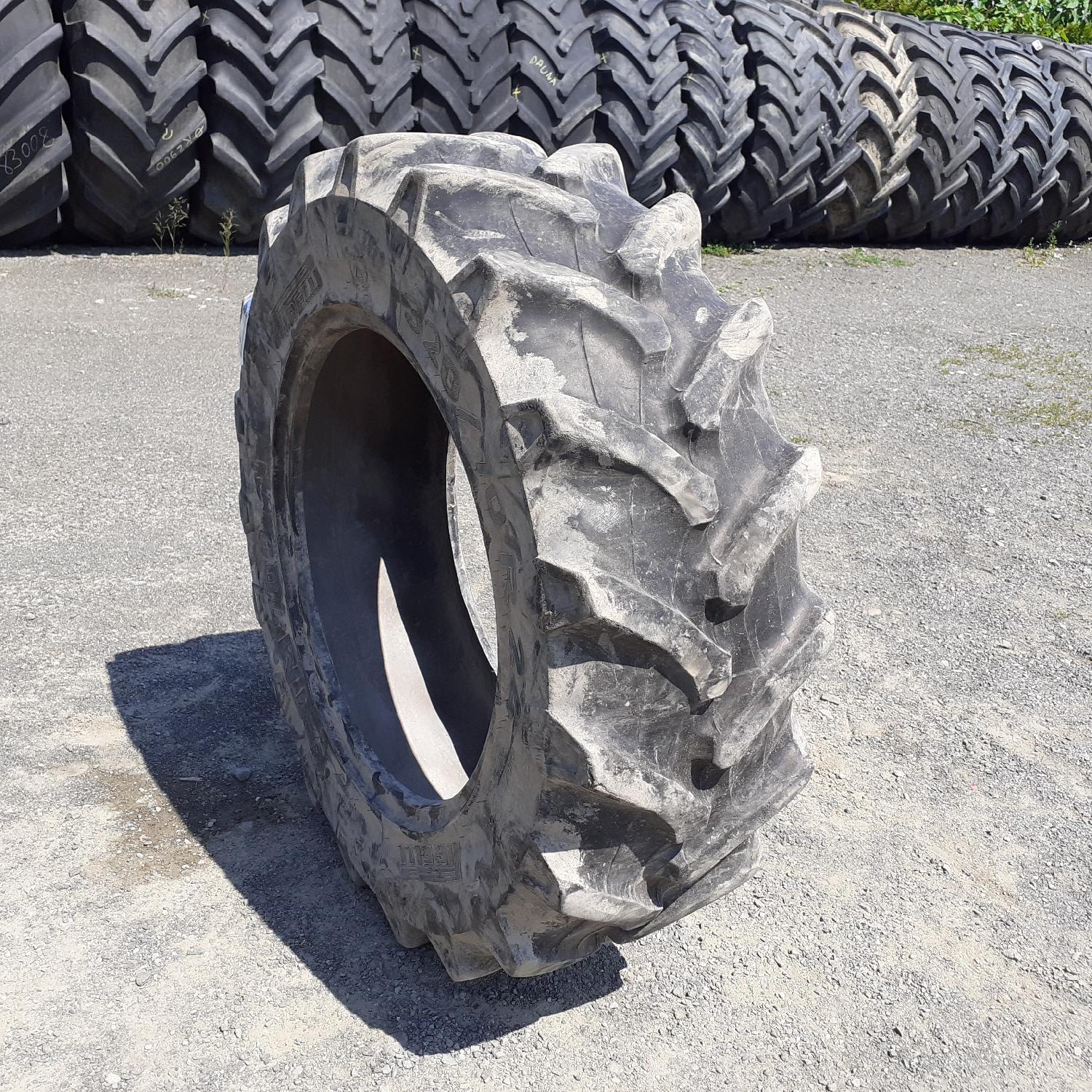  Cauciucuri 320/70R24  Pirelli