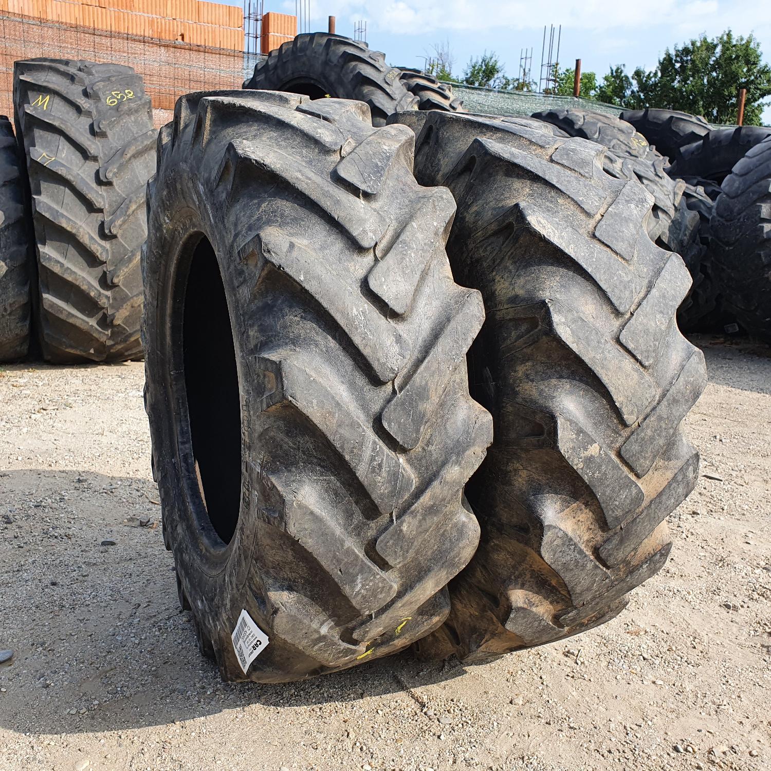  Cauciucuri 10.5-18 (10.5/80R18) Semperit
