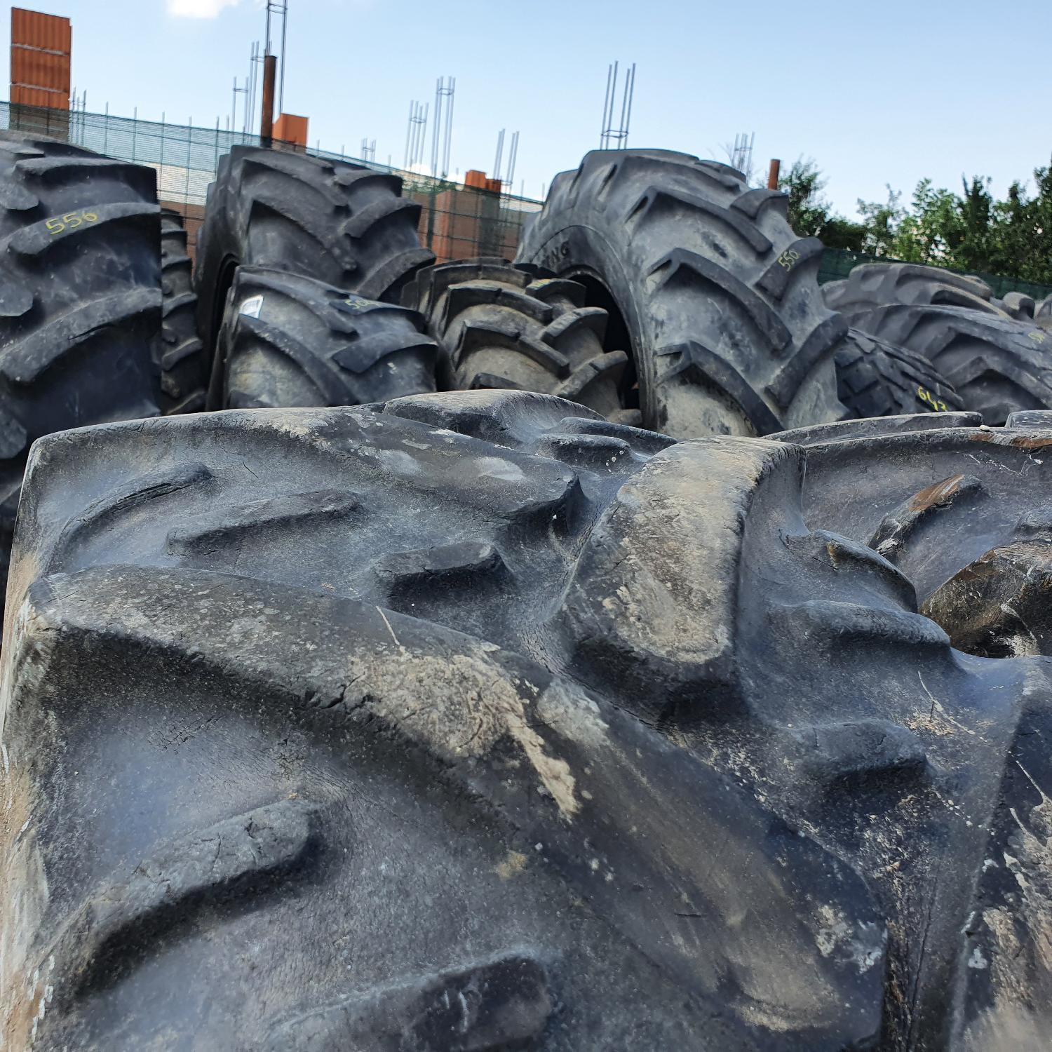  Cauciucuri 340/75R20 Kleber