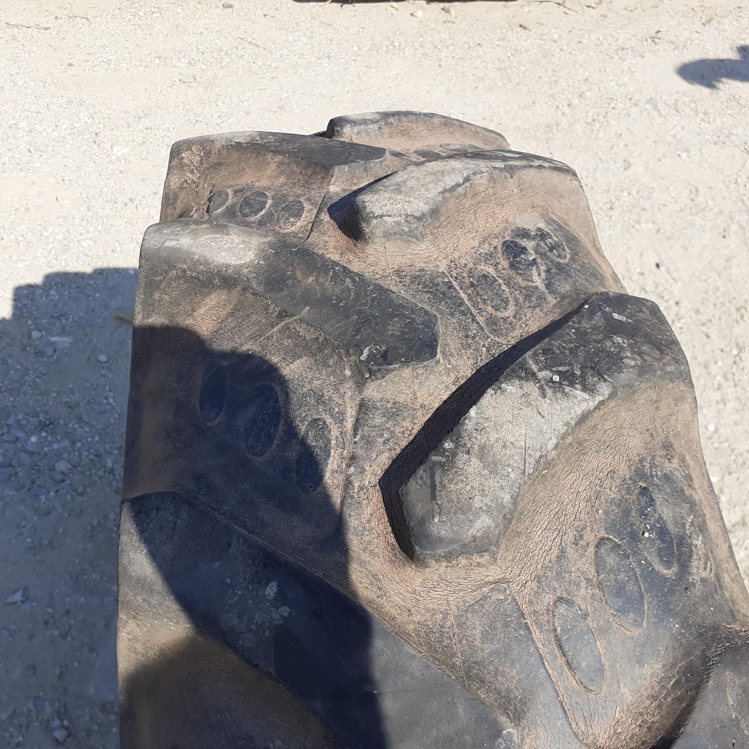  Cauciucuri 280/85R20 (11.2R20) Bkt