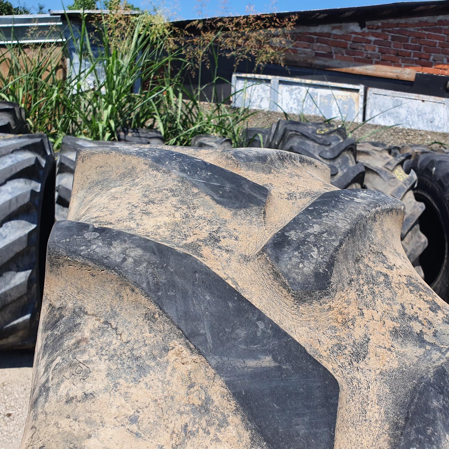  Cauciucuri 13.6R24 (340/85R24) Goodyear