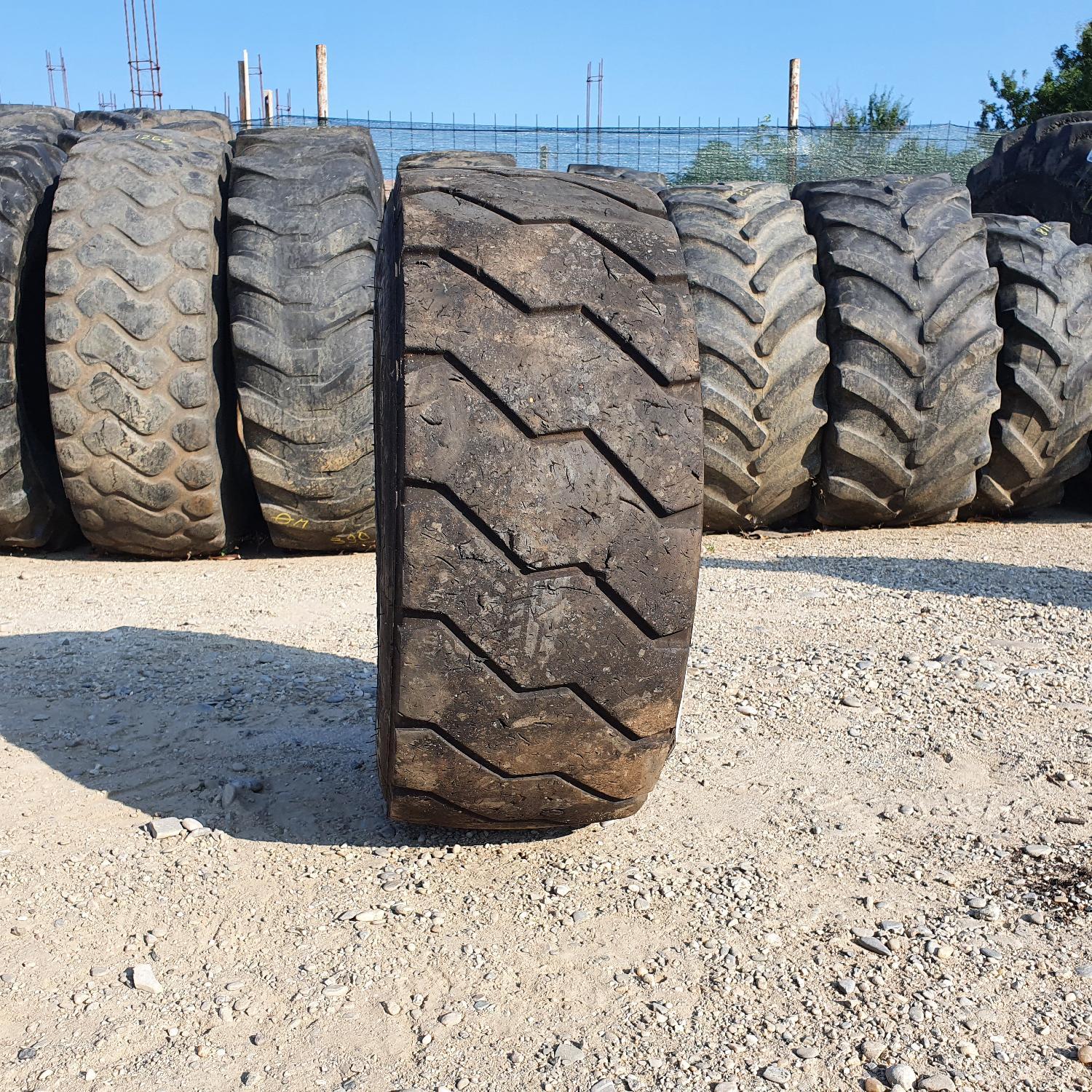  Cauciucuri 250/75R12 Michelin