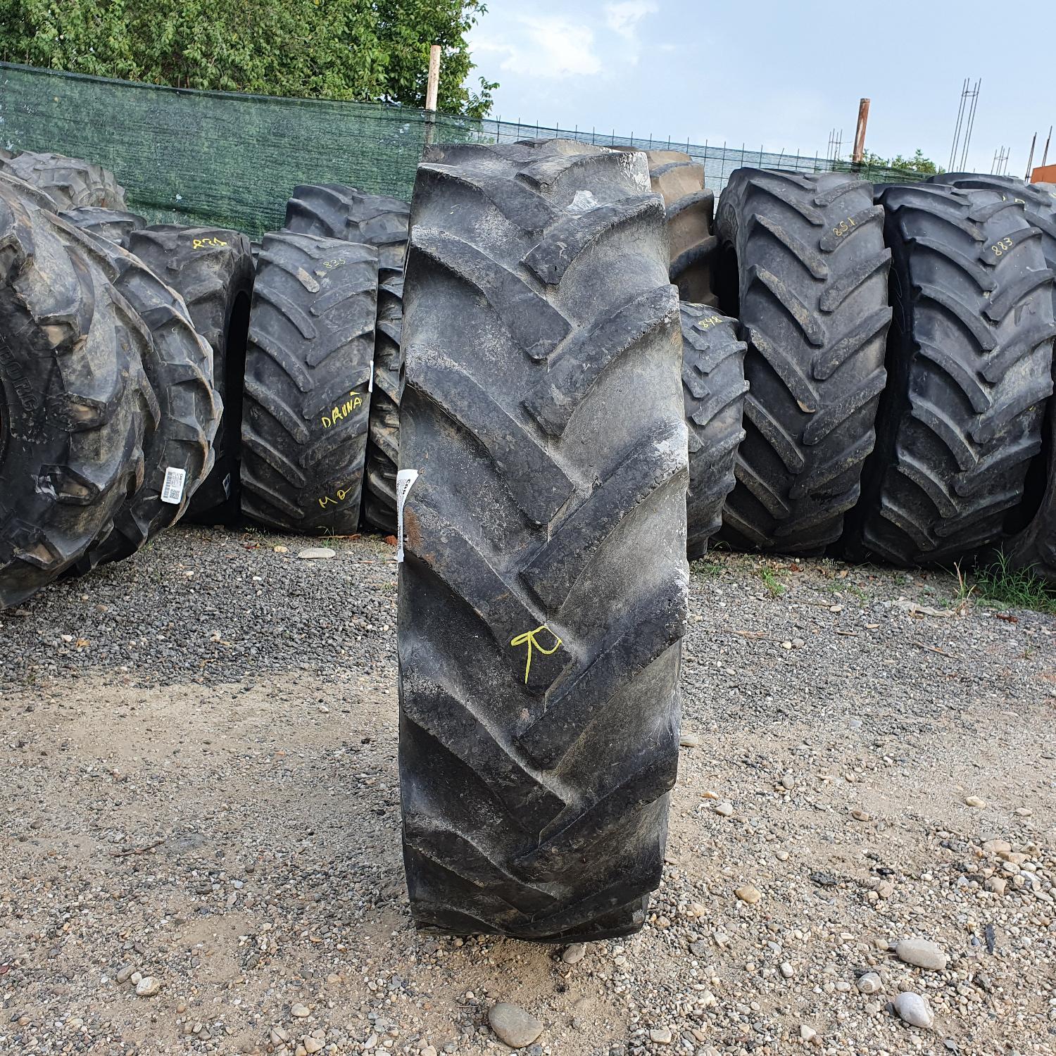  Cauciucuri 12.4-28 (320/85R28) Vredestein