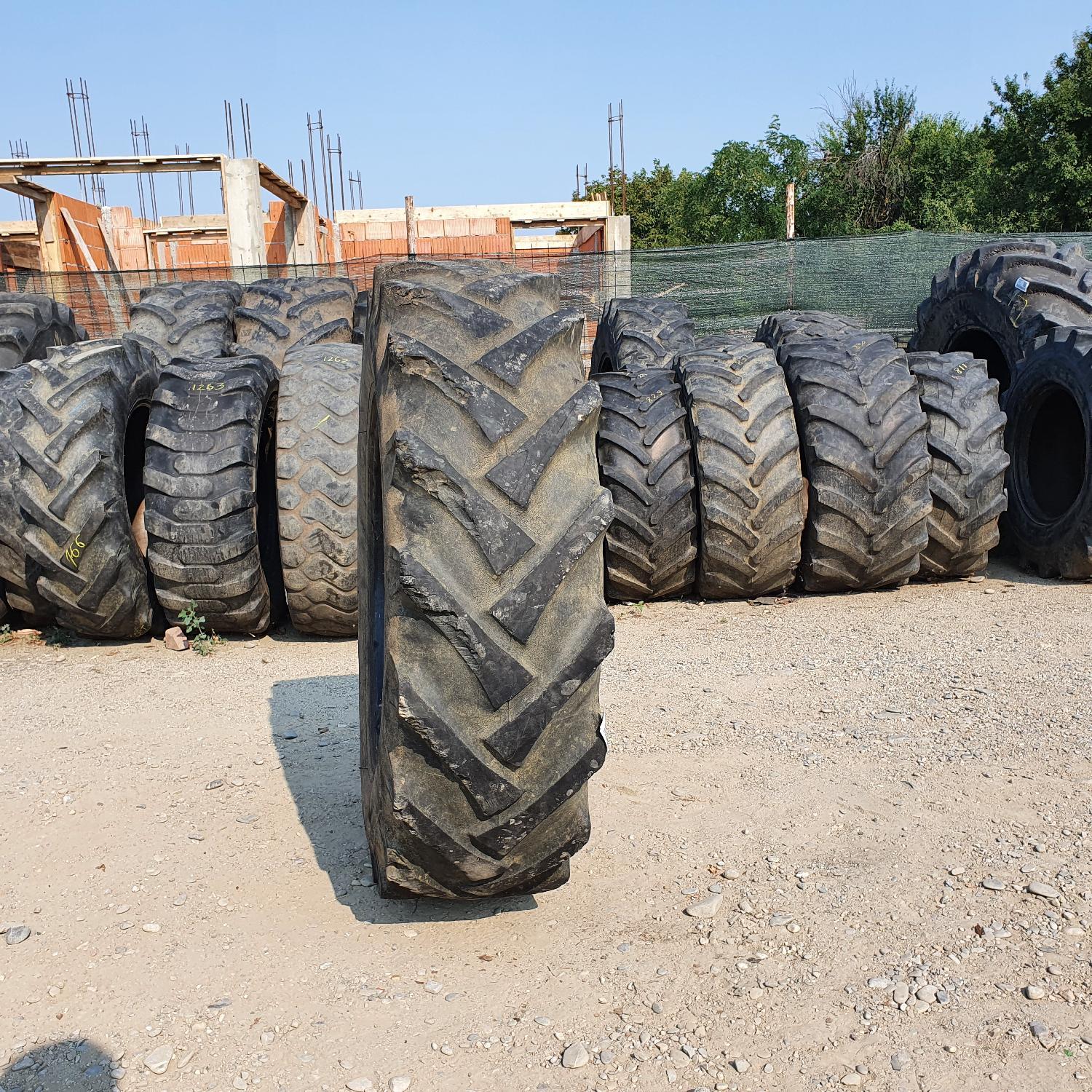  Cauciucuri 14.9-28 (380/85R28) Semperit