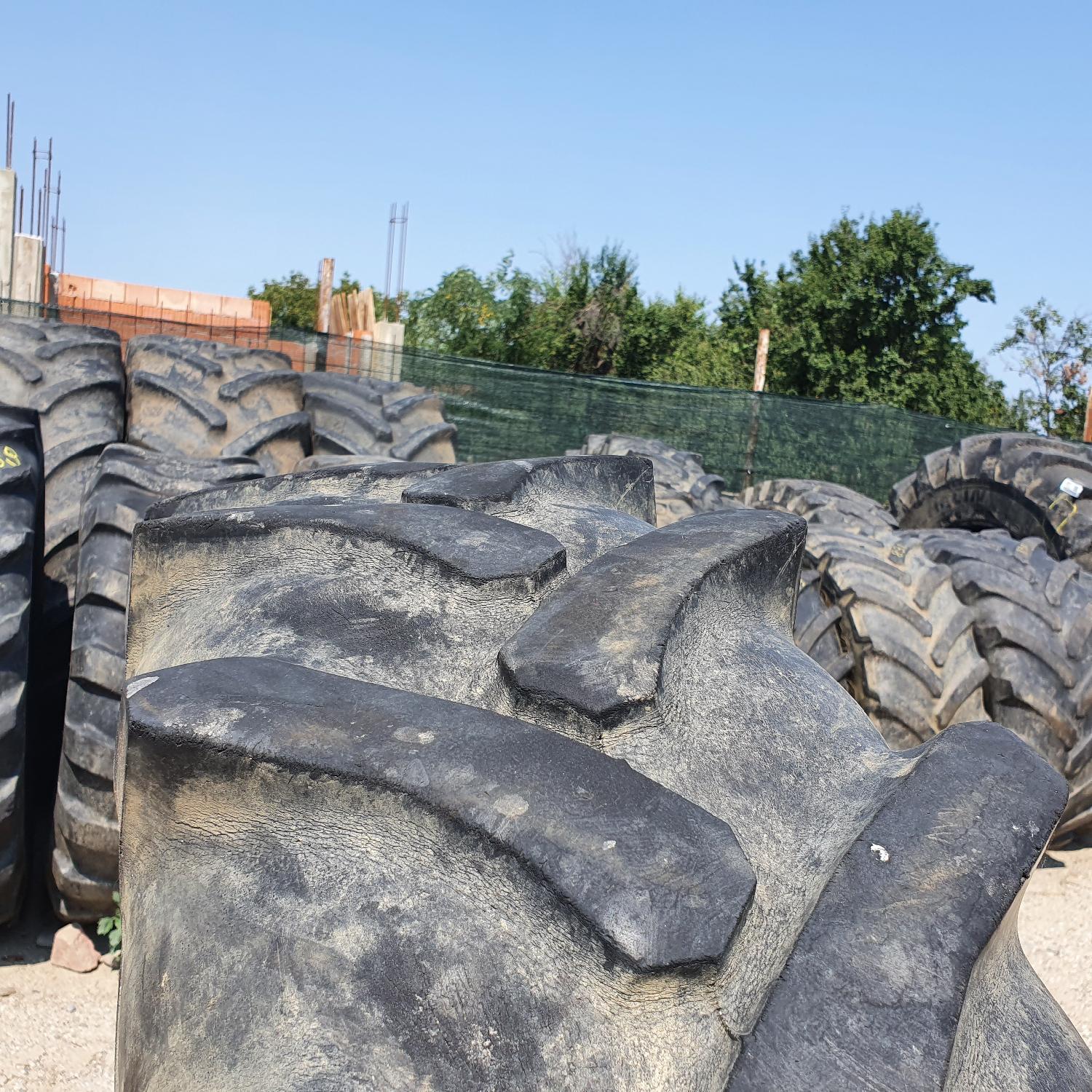  Cauciucuri 12.4-28 (320/85R28) Barum