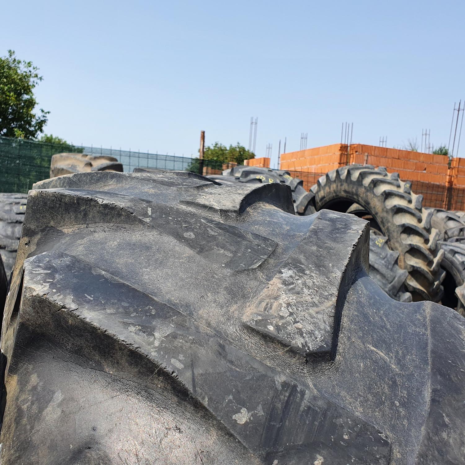  Cauciucuri 14.9-28 (380/85R28) Semperit