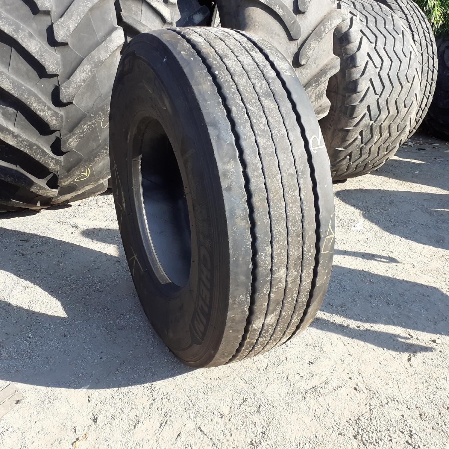  Cauciucuri 385/65R22.5 Michelin