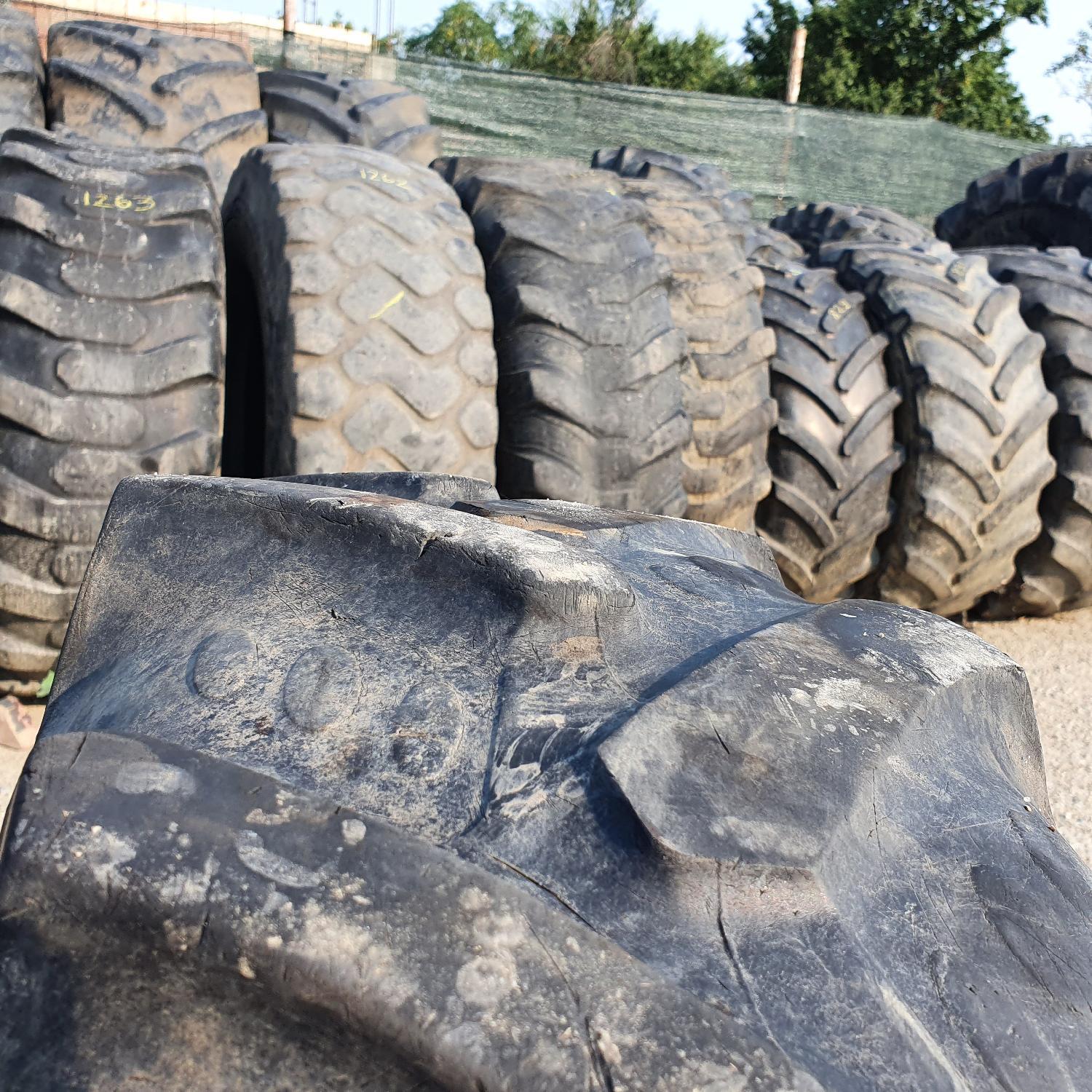  Cauciucuri 280/85R20 (11.2R20) Bkt