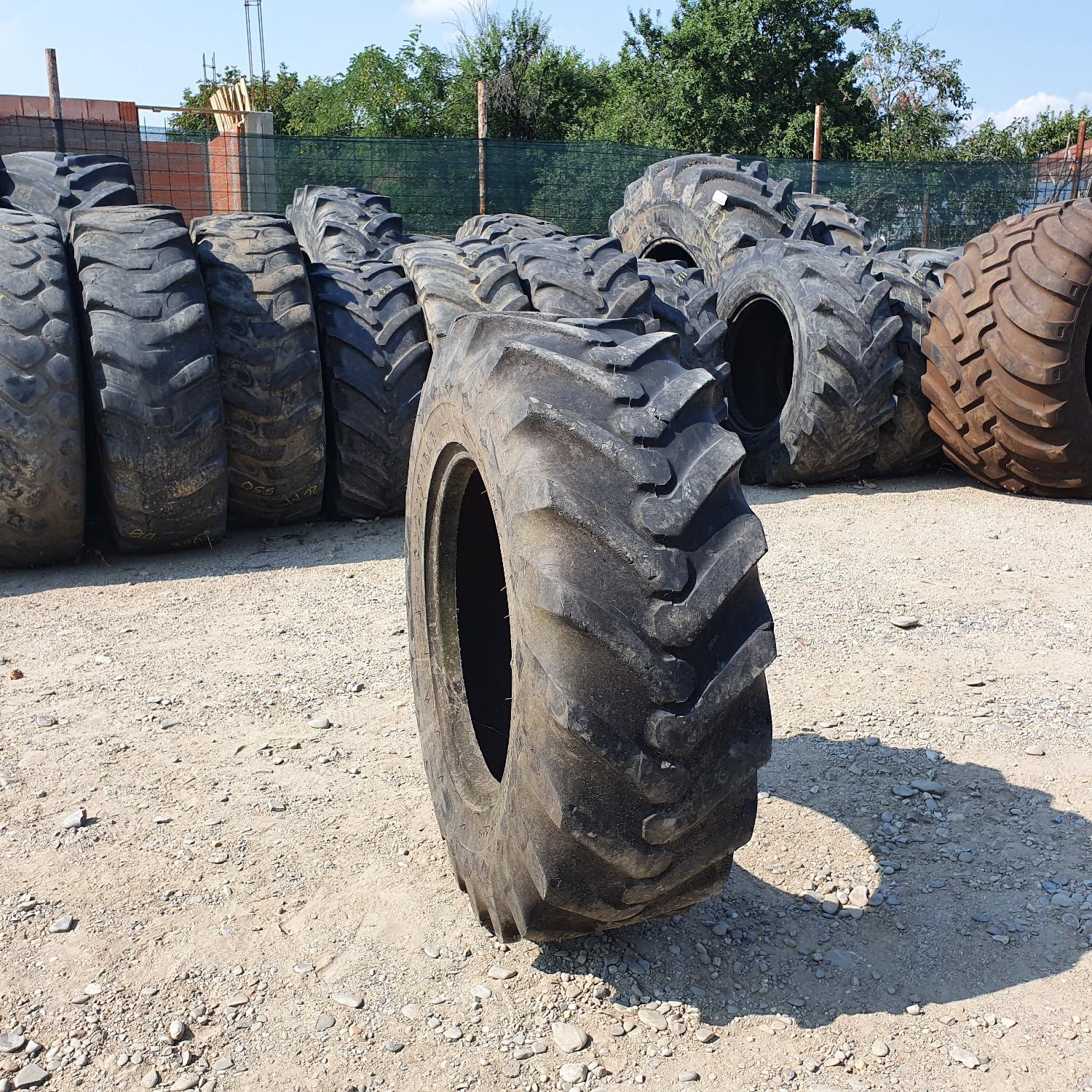  Cauciucuri 12.5-20  Goodyear