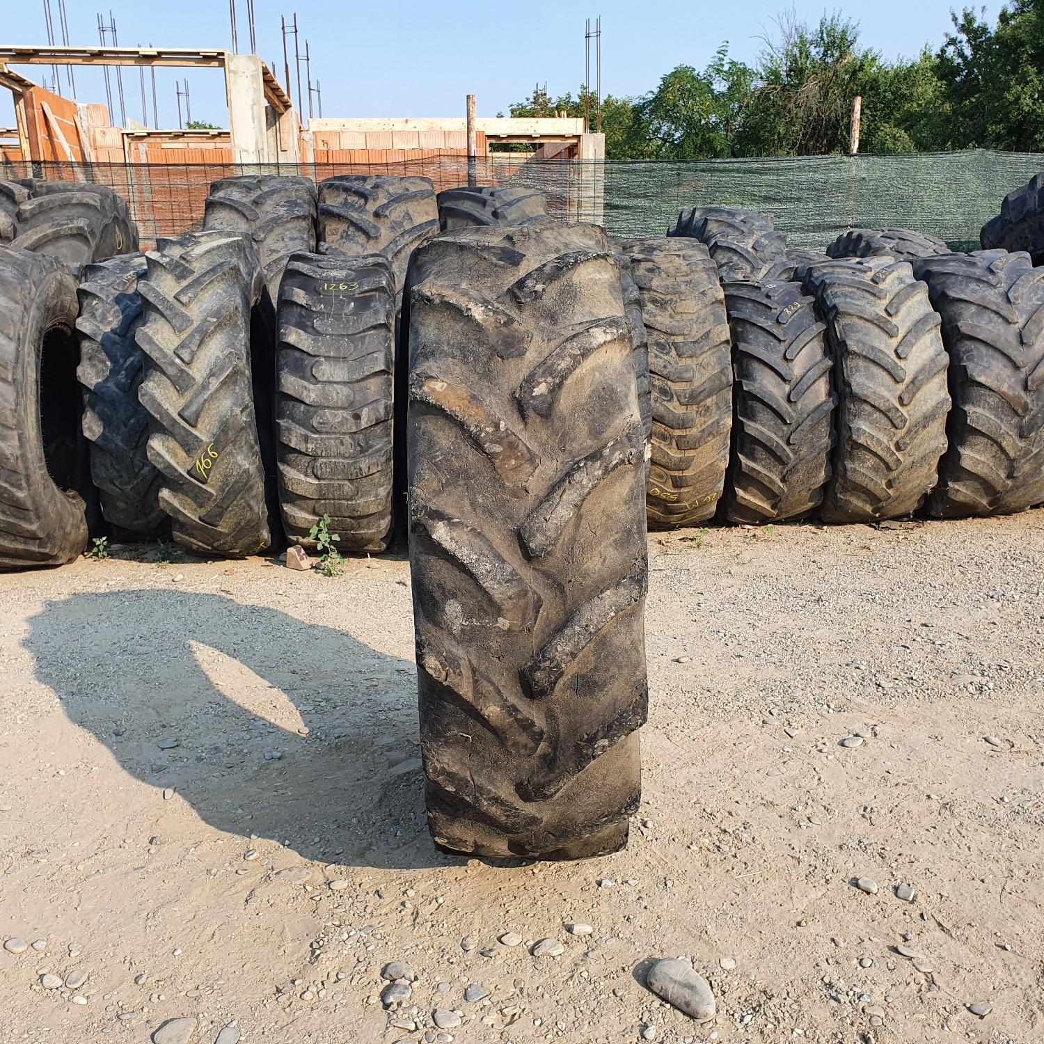  Cauciucuri 13.6R24 Goodyear