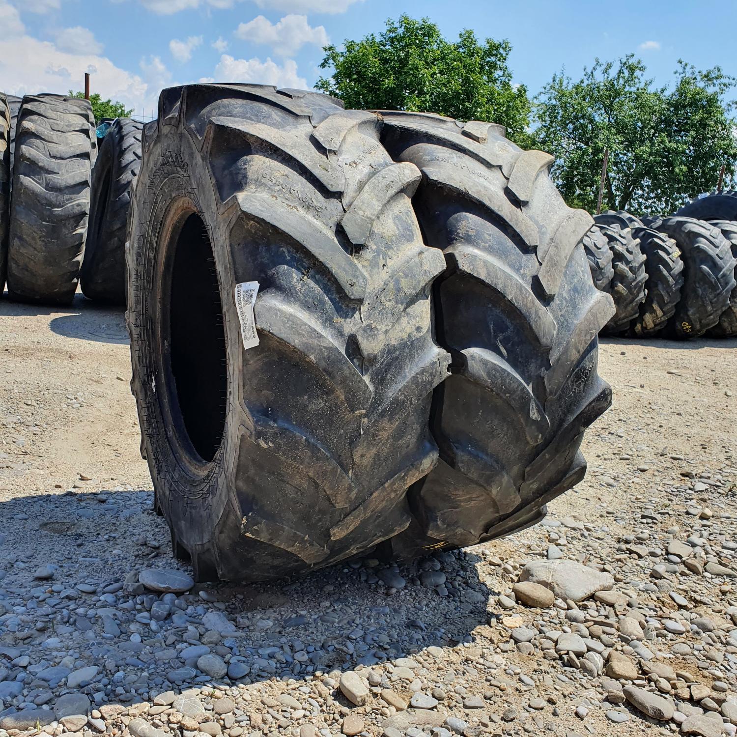  Cauciucuri 360/70R20 Goodyear