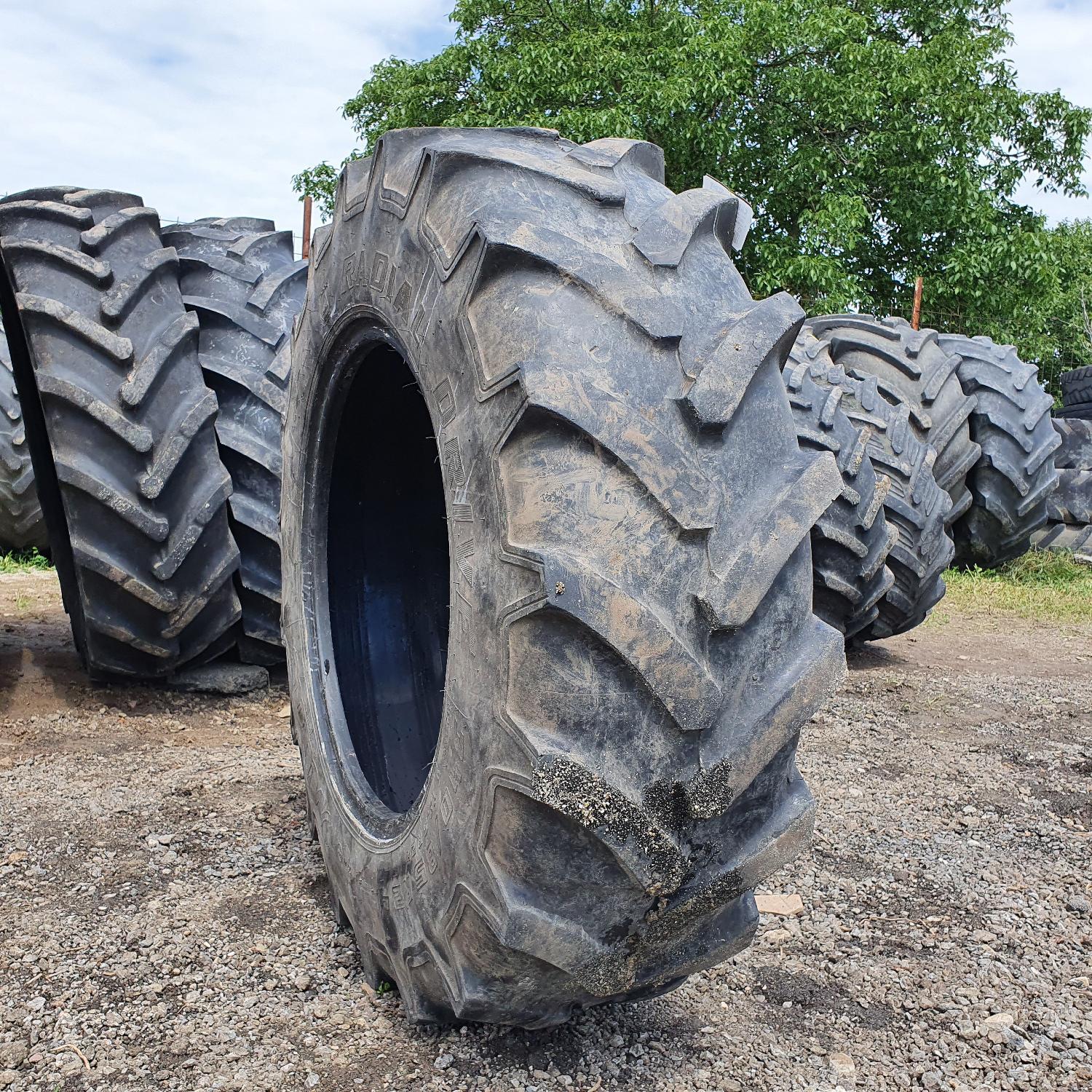  Cauciucuri 340/85R24 (13.6R24) Mitas