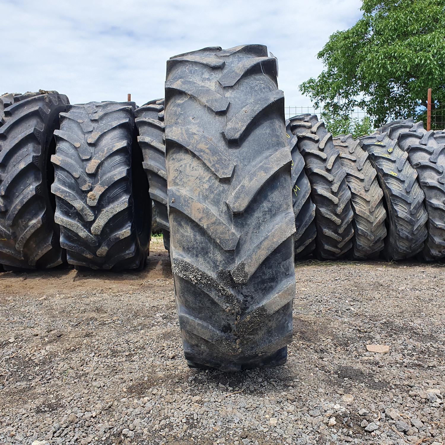  Cauciucuri 340/85R24 (13.6R24) Mitas